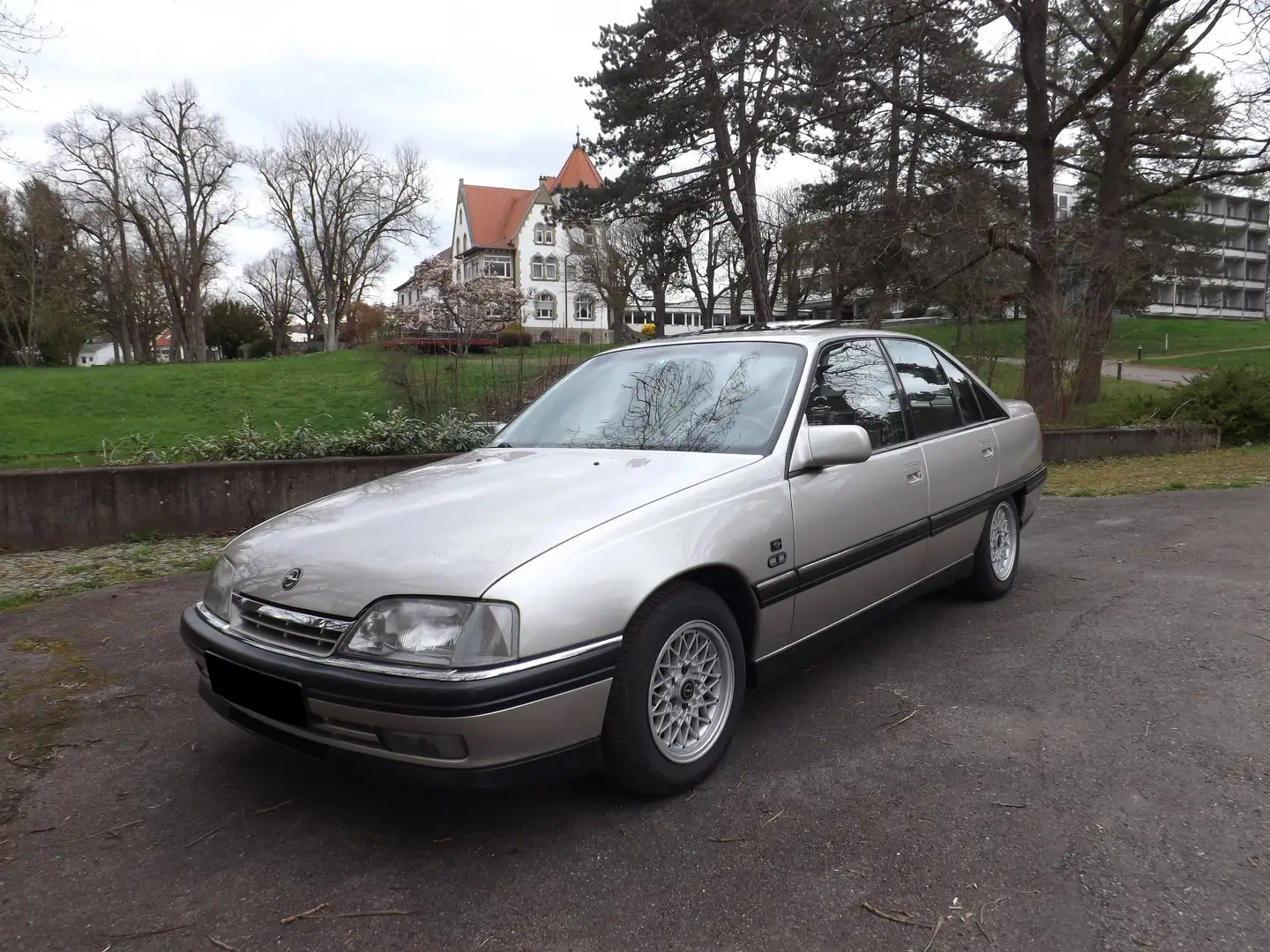 Opel Omega A 2.6i CD DIAMANT,Klima,GSHD,SH,ATS,H+TÜV+KDneu Beige - 1