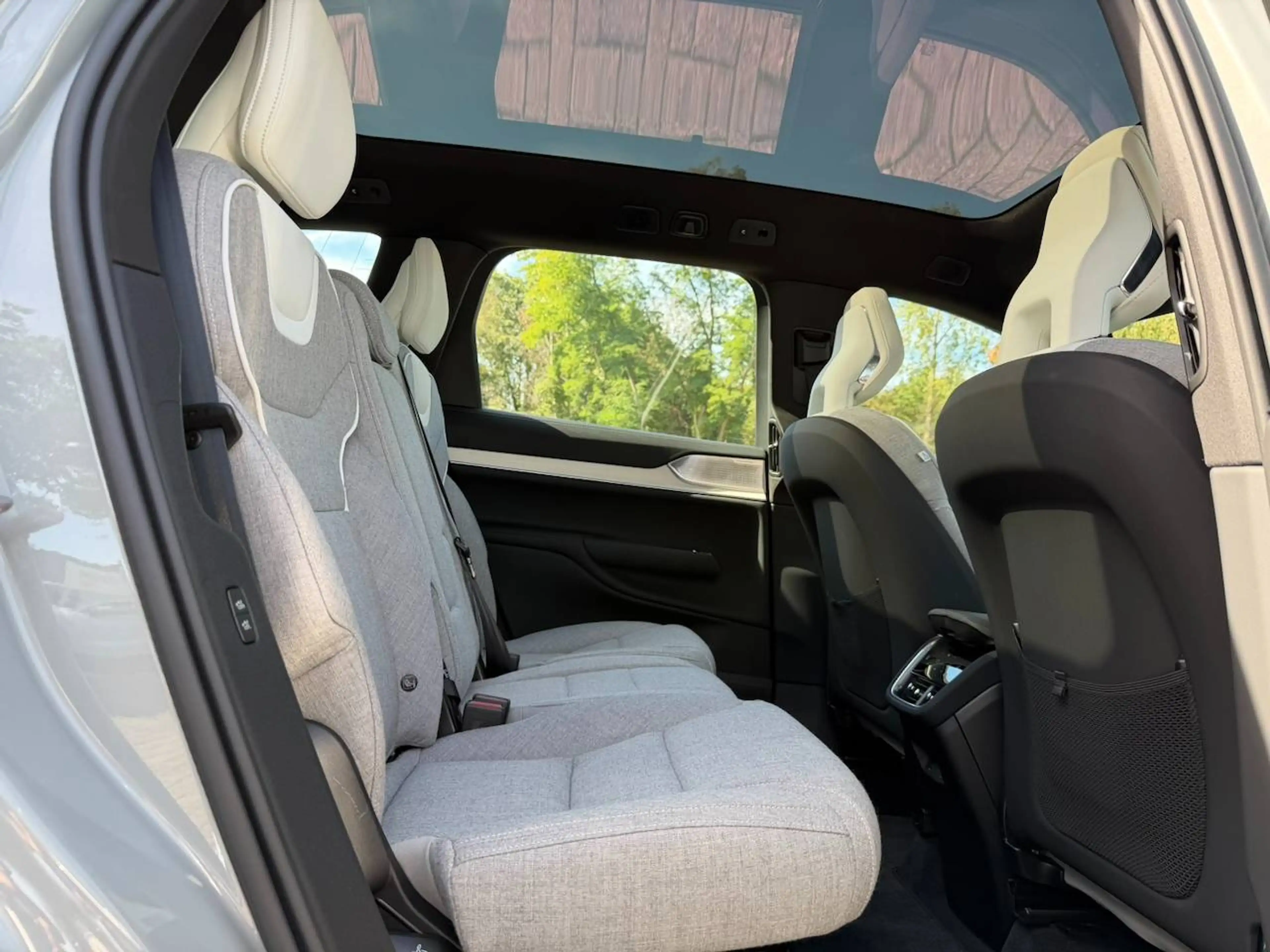 Volvo EX90 Twin Motor Ultra 7pl. BOWERS & WILKINS PANO LUCHETVERING 22" — photo 9