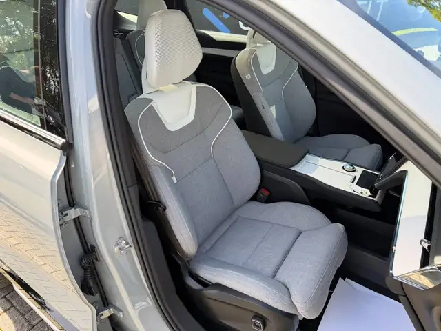 Volvo Ex90 view 8