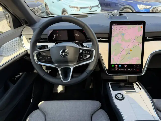 Volvo Ex90 view 12