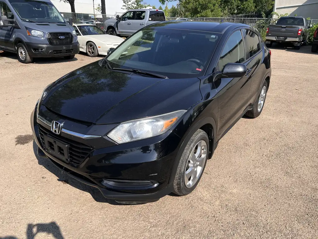 2016 Honda HR-V LX | Heated Seats | Rear Cam | Auto Climate Contro — photo 2