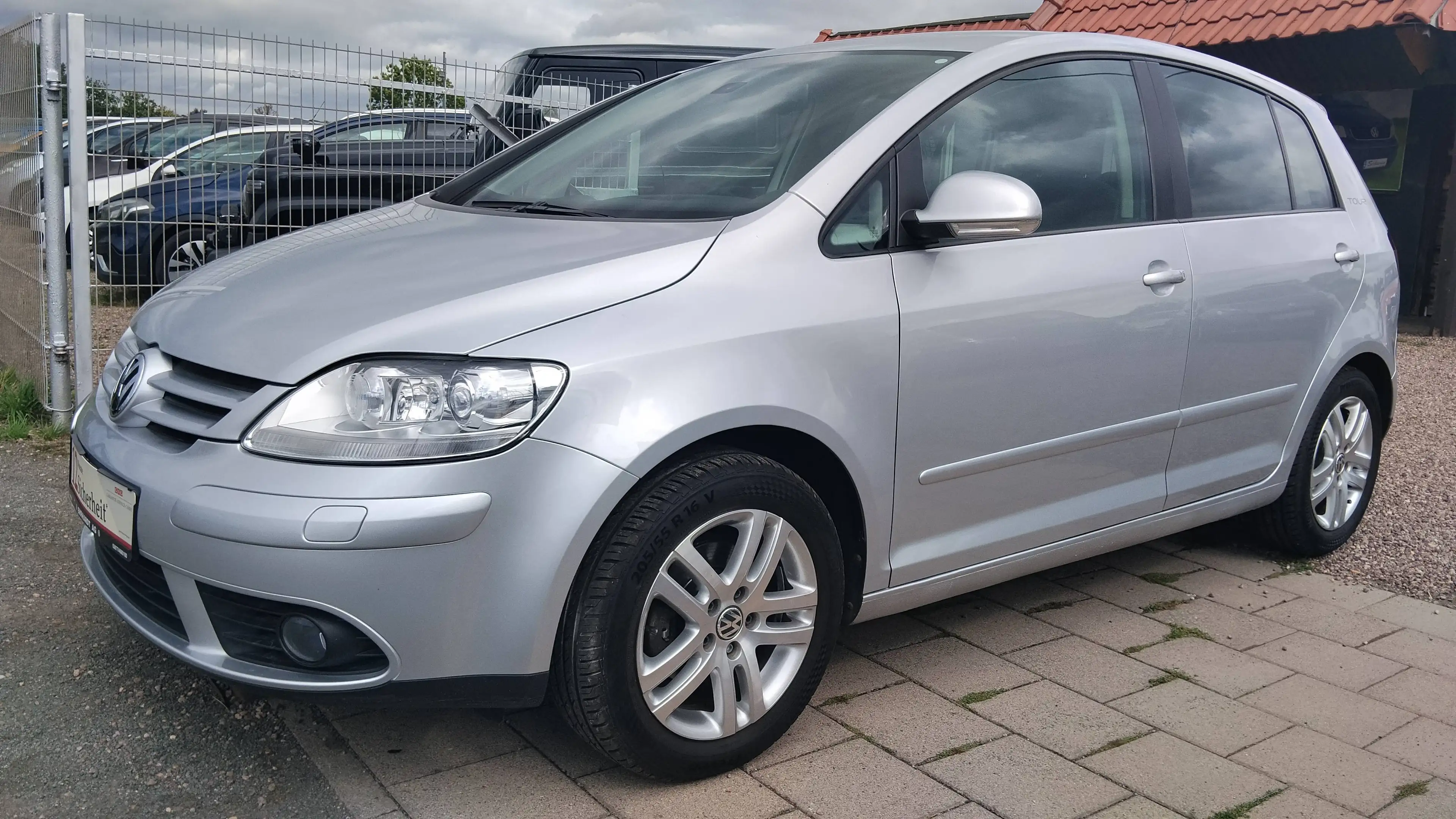 Volkswagen Golf Plus Golf V Plus 1.6 Tour Klima,Scheckheft,TÜV28,1.Hand,sehr gepflegt — photo 2