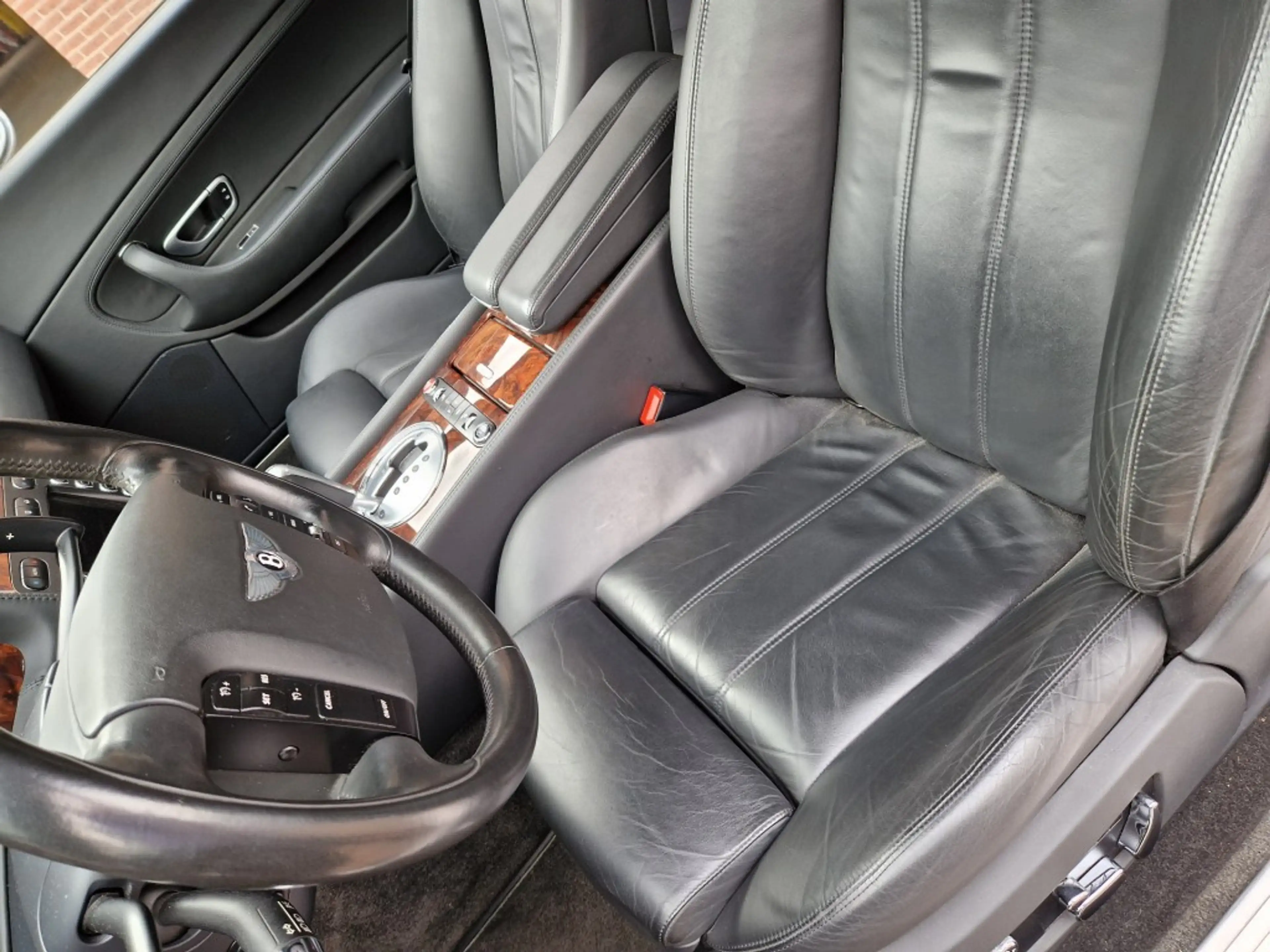 Bentley Continental GT 6.0 W12 560 Pk Aut. Originele NL-auto Dealer on — photo 12