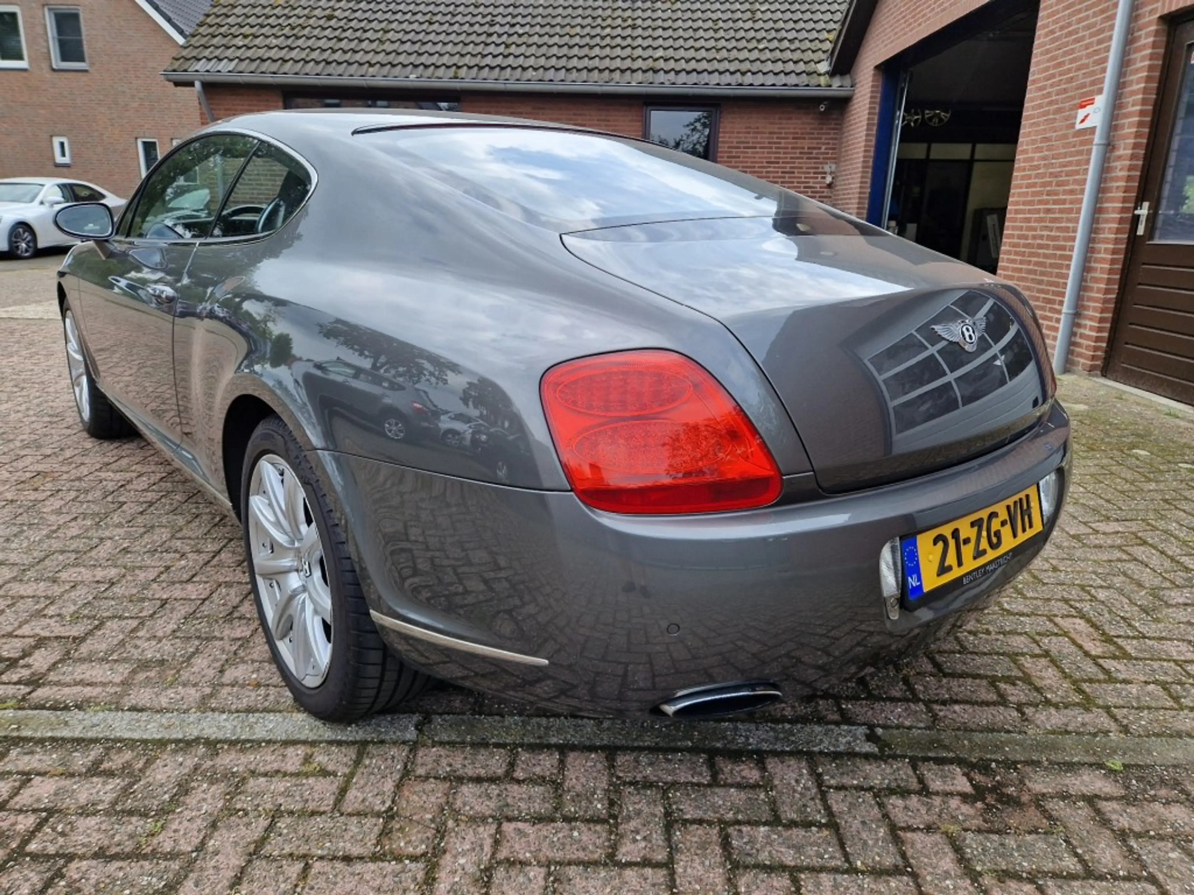 Bentley Continental GT 6.0 W12 560 Pk Aut. Originele NL-auto Dealer on — photo 7