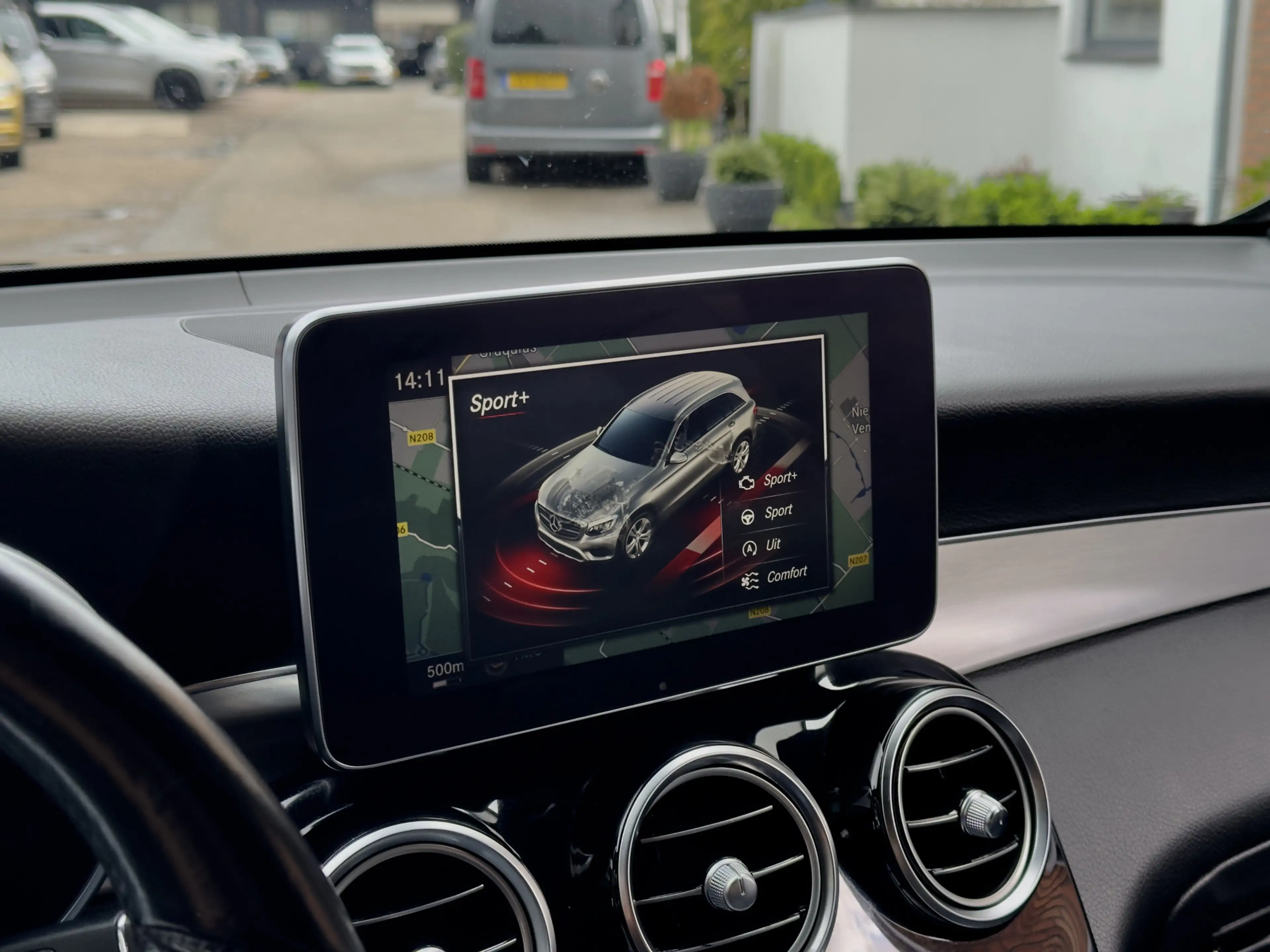 Mercedes-Benz GLC 250 4MATIC AUT9 AMG-LINE LEDER NAVI AIRCO LED LMV-20" — photo 9