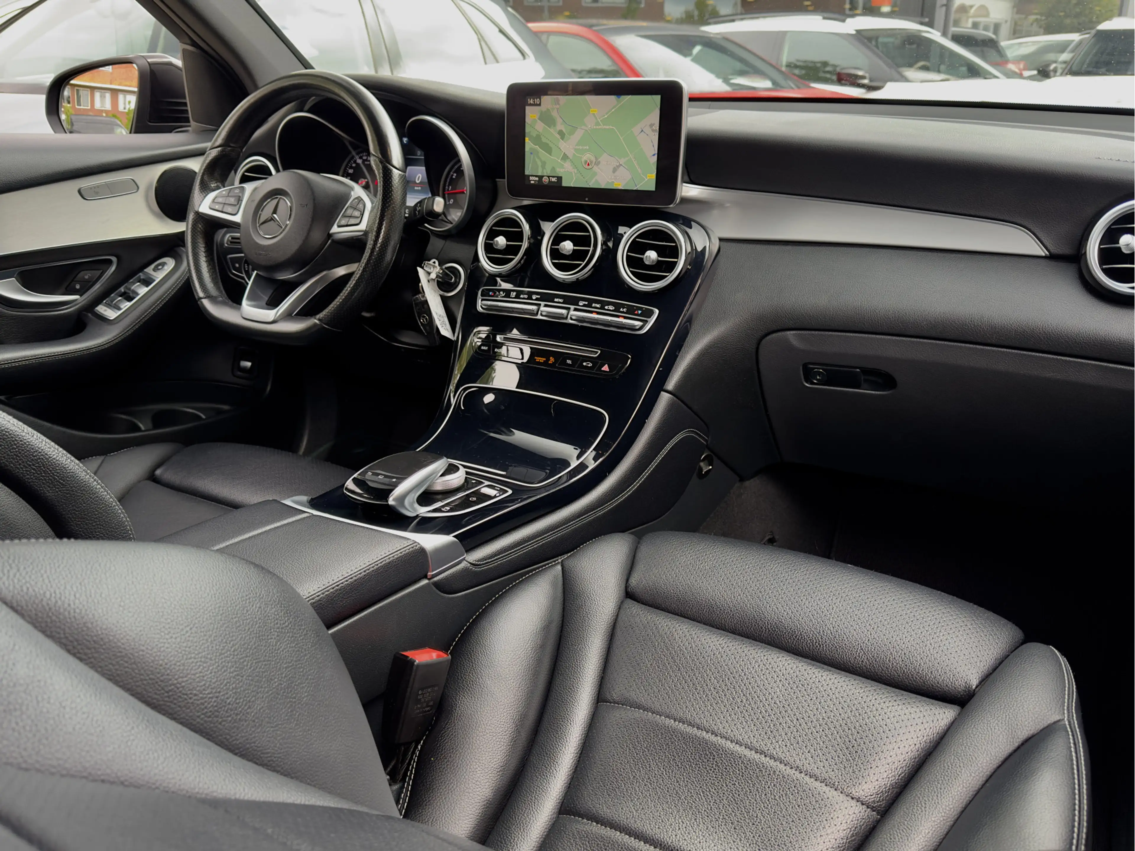 Mercedes-Benz GLC 250 4MATIC AUT9 AMG-LINE LEDER NAVI AIRCO LED LMV-20" — photo 2