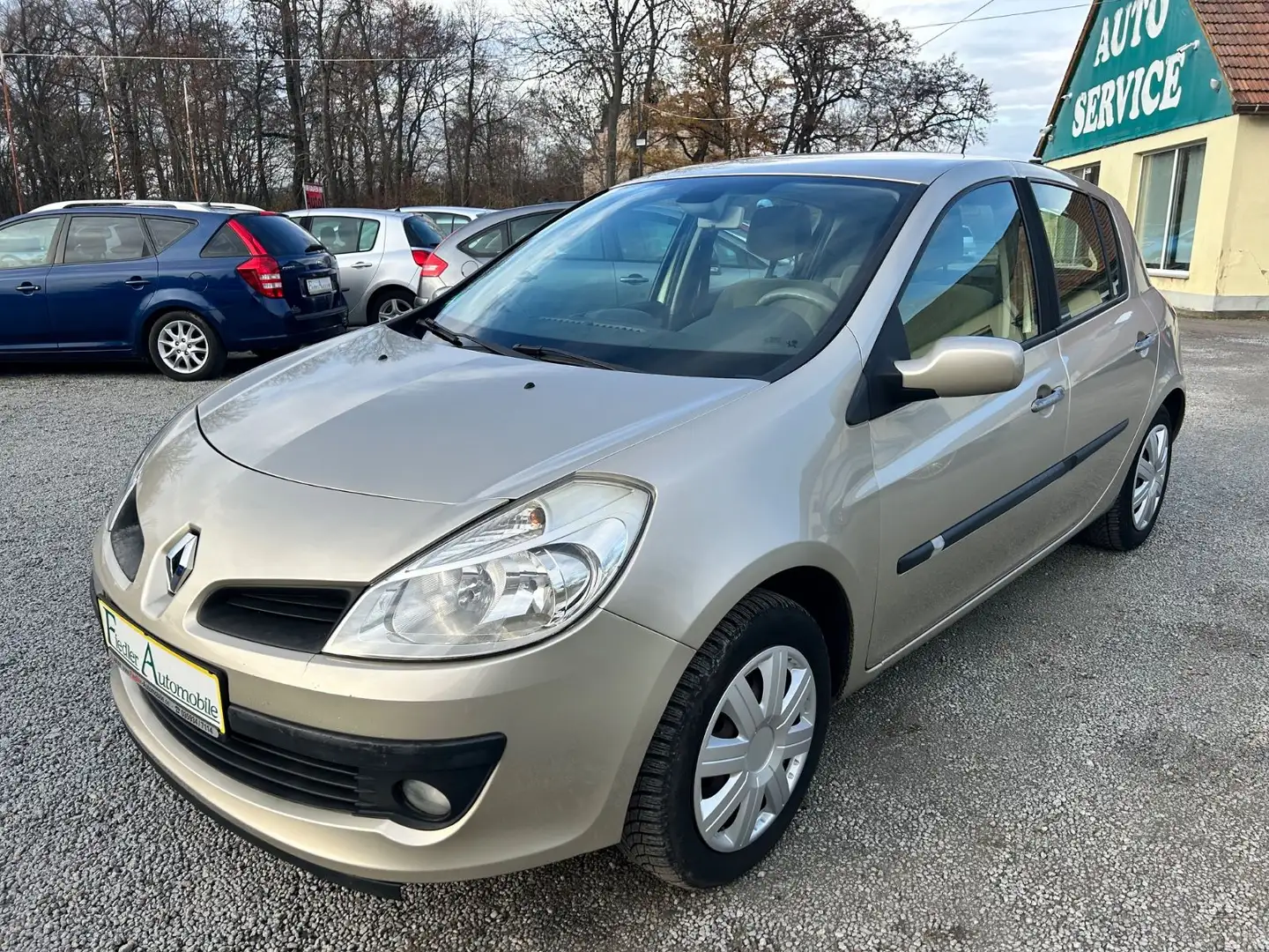 Renault Clio Edition 1.6/Klimaautomatik/Sitzhzg./5-trg. Braun - 1