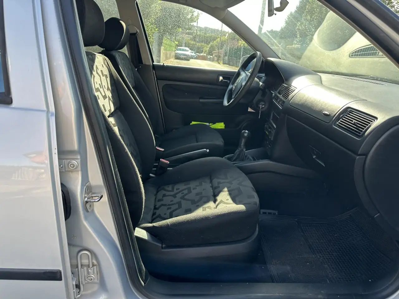 Volkswagen Golf 1.9TDI Conceptline, foto 12