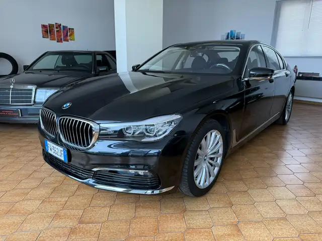 BMW 725 d L LUXURY TELAIO CARBON CORE IVA ESPOSTA