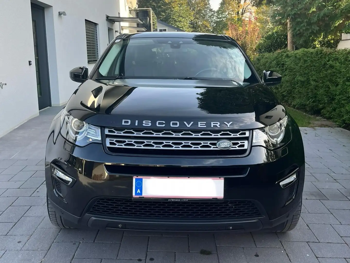 Land Rover Discovery Sport Discovery Sport 2,0 eD4 Pure e-Capability Pure Schwarz - 1