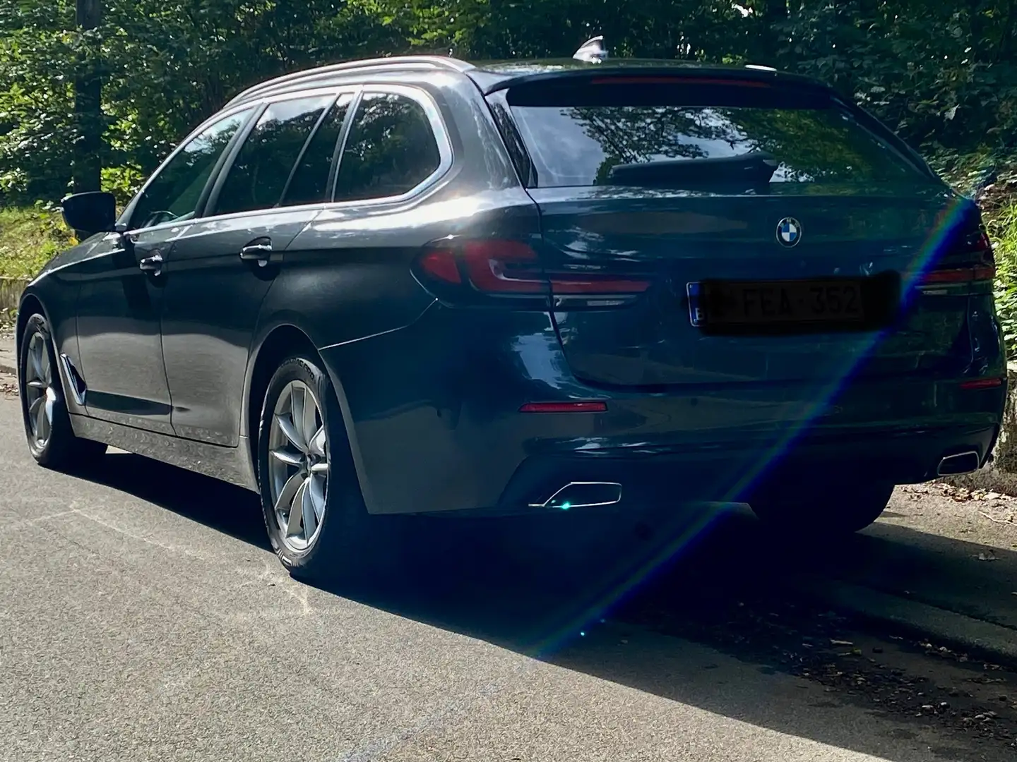 BMW 518 Touring+dA+MHEV (Mild hybride) Negro - 2