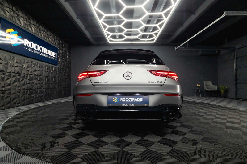 Mercedes-Benz CLA 35 AMG 4Matic Performance Night-Paket | Pano — photo 15