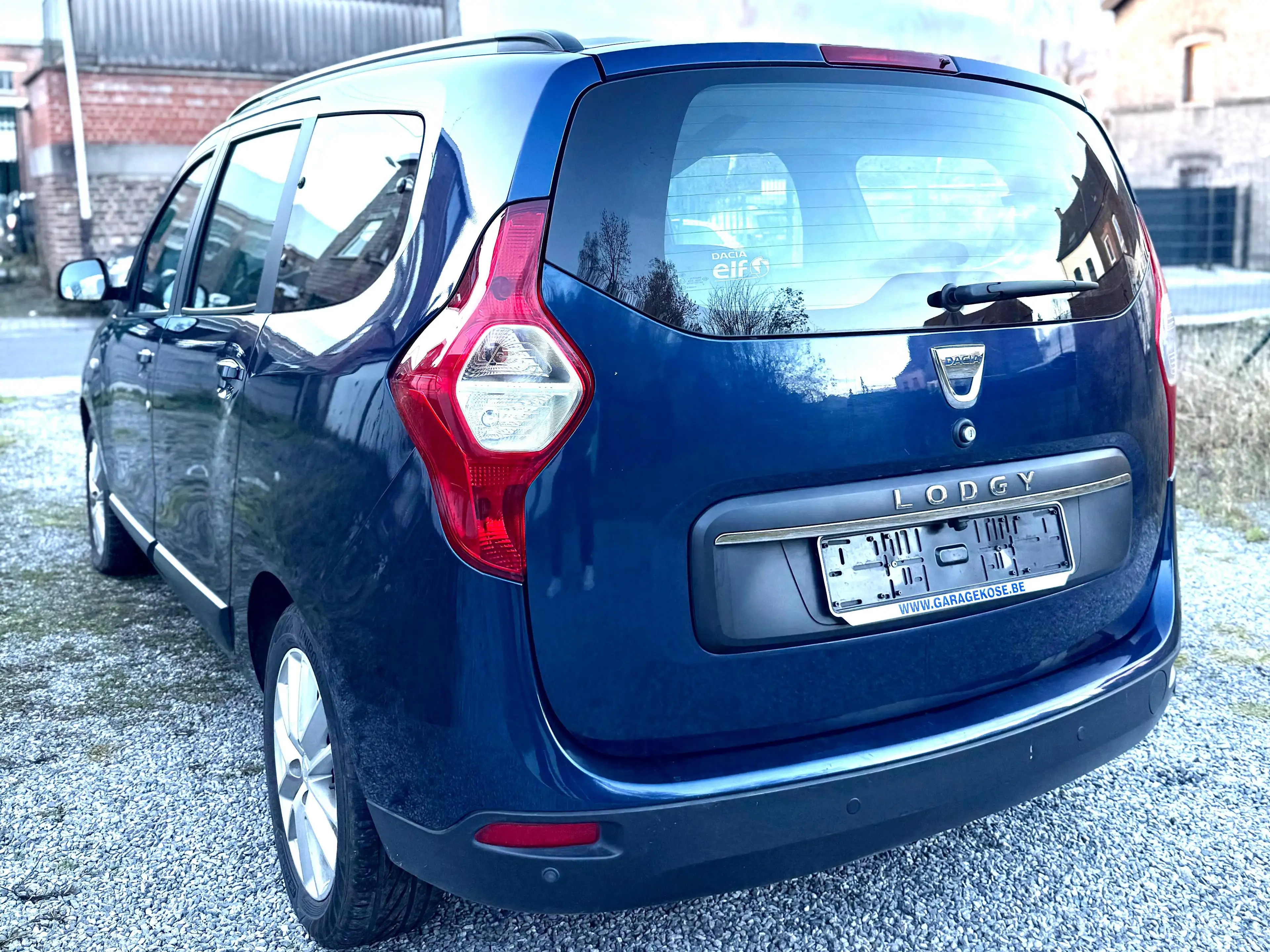 Dacia Lodgy Lodgy Stepway 1.6i SCe SL Rainbow 7pl.(EU6.2) — photo 4