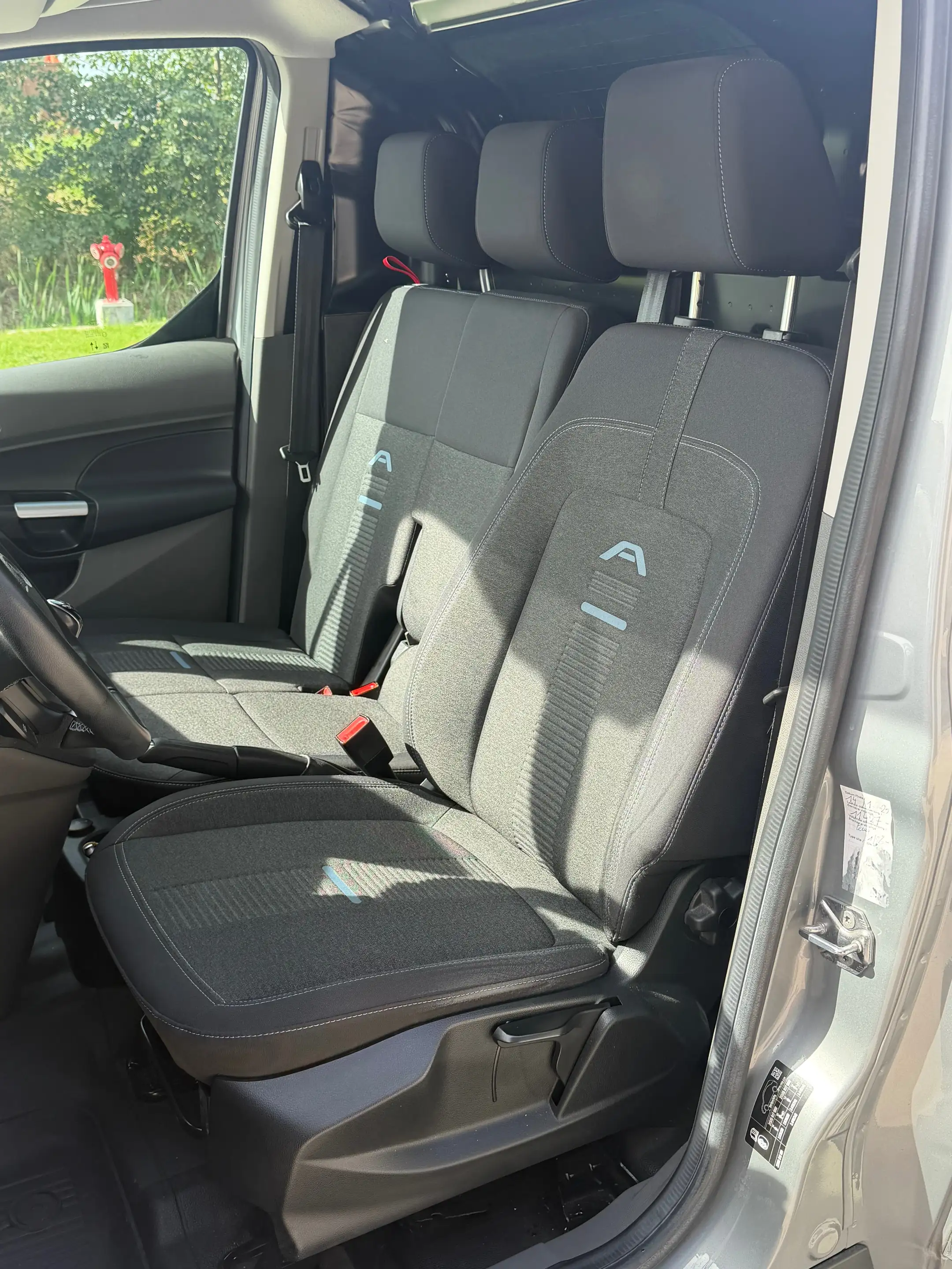 Ford Transit Connect 1.0 EcoBoost L2 Active / CARPLAY/ CAMERA/ NIEUWSTAAT — photo 6