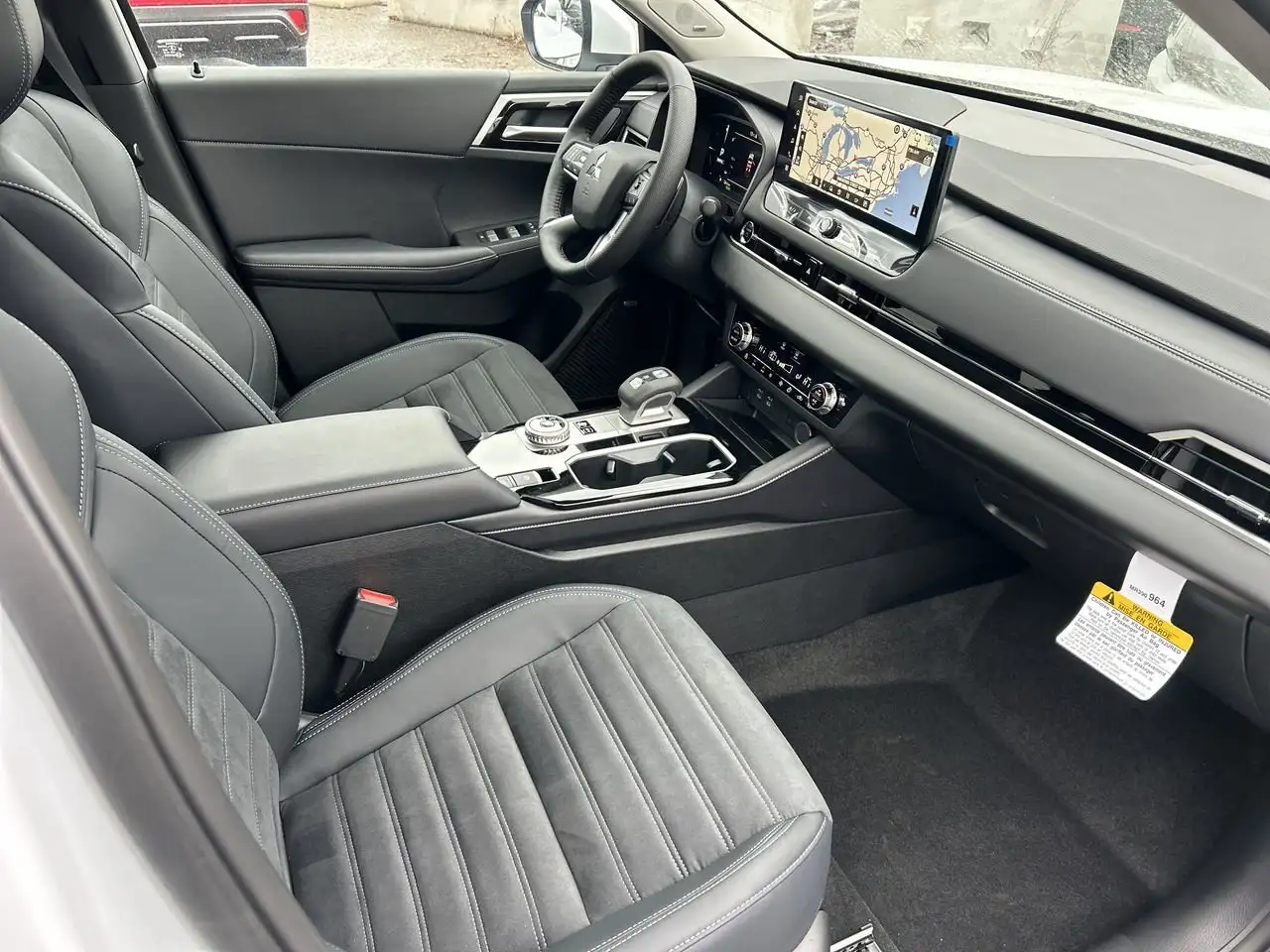 Mitsubishi Outlander снимка Mitsubishi Outlander