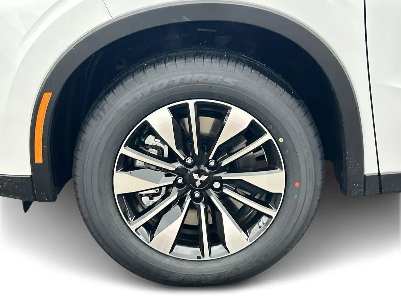 Mitsubishi Outlander снимка Mitsubishi Outlander