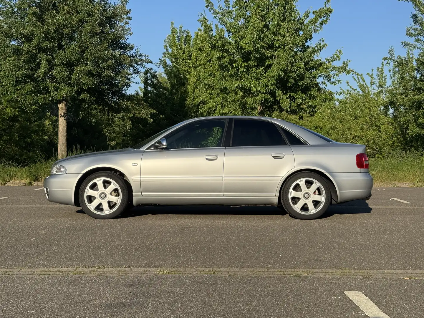 Audi S4 2.7 quattro - 1