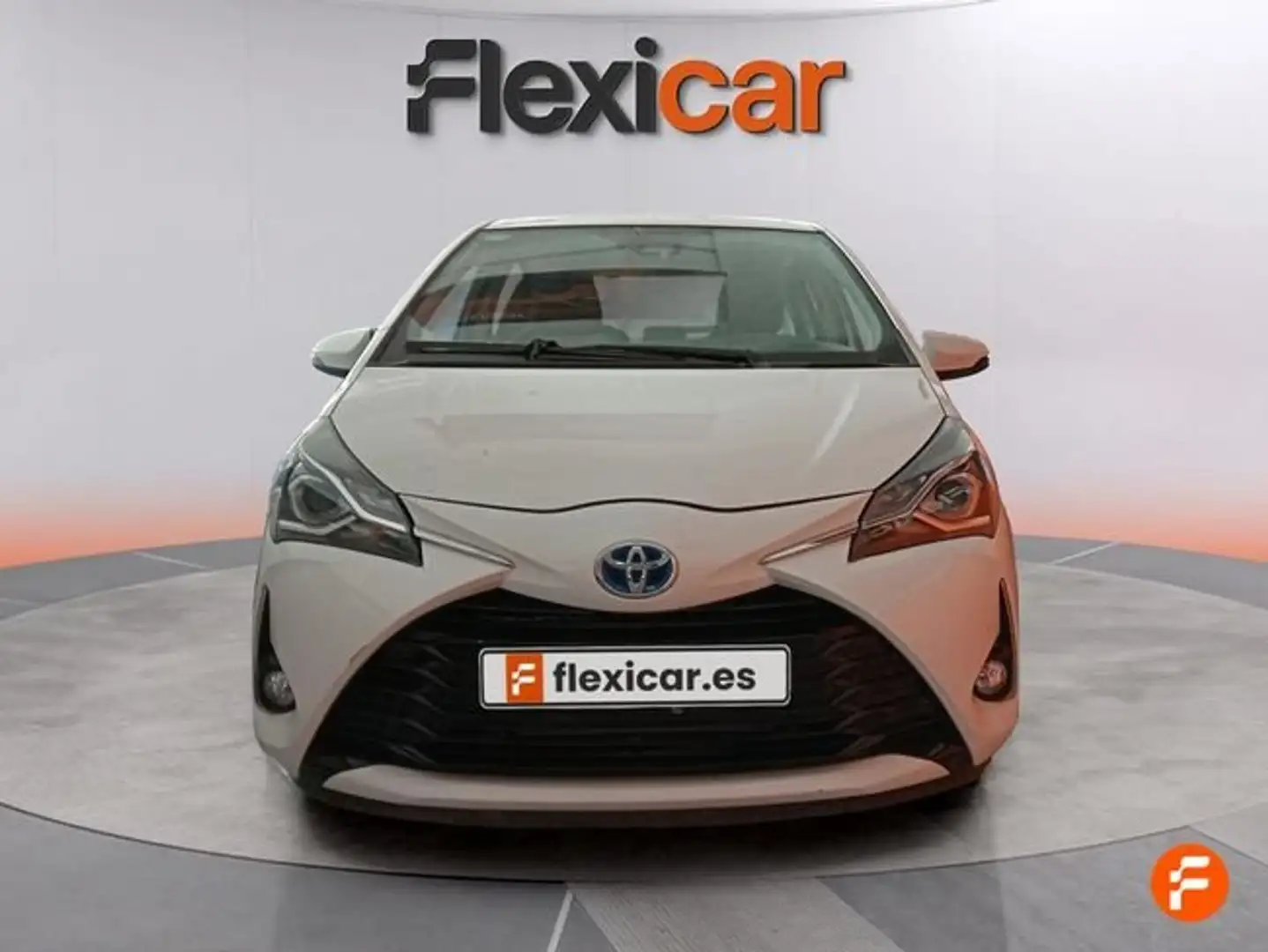 Toyota Yaris 100H 1.5 Active Weiß - 2