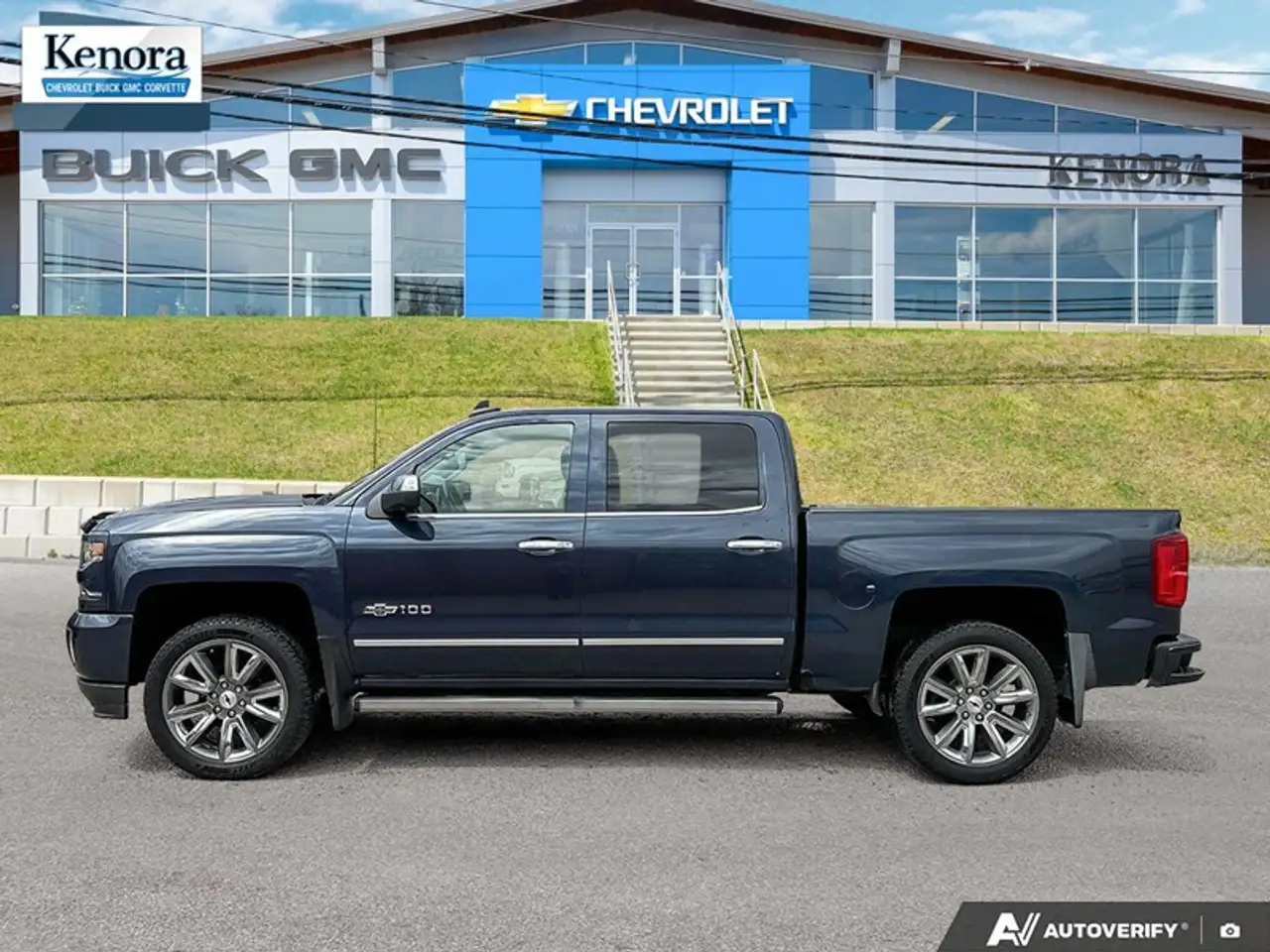 Chevrolet Silverado 1500 снимка Chevrolet Silverado 1500