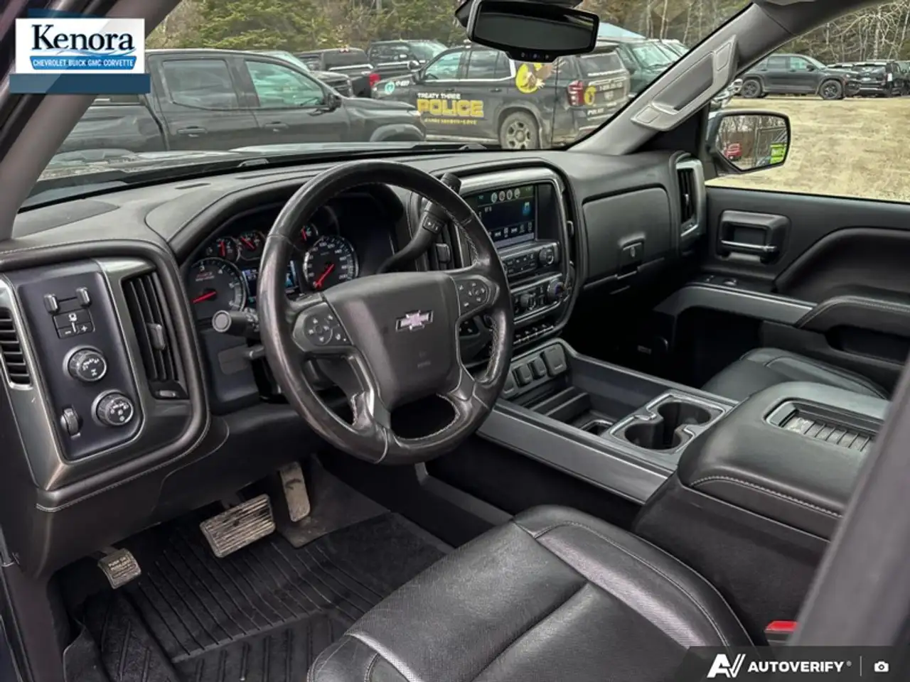 Chevrolet Silverado 1500 снимка Chevrolet Silverado 1500