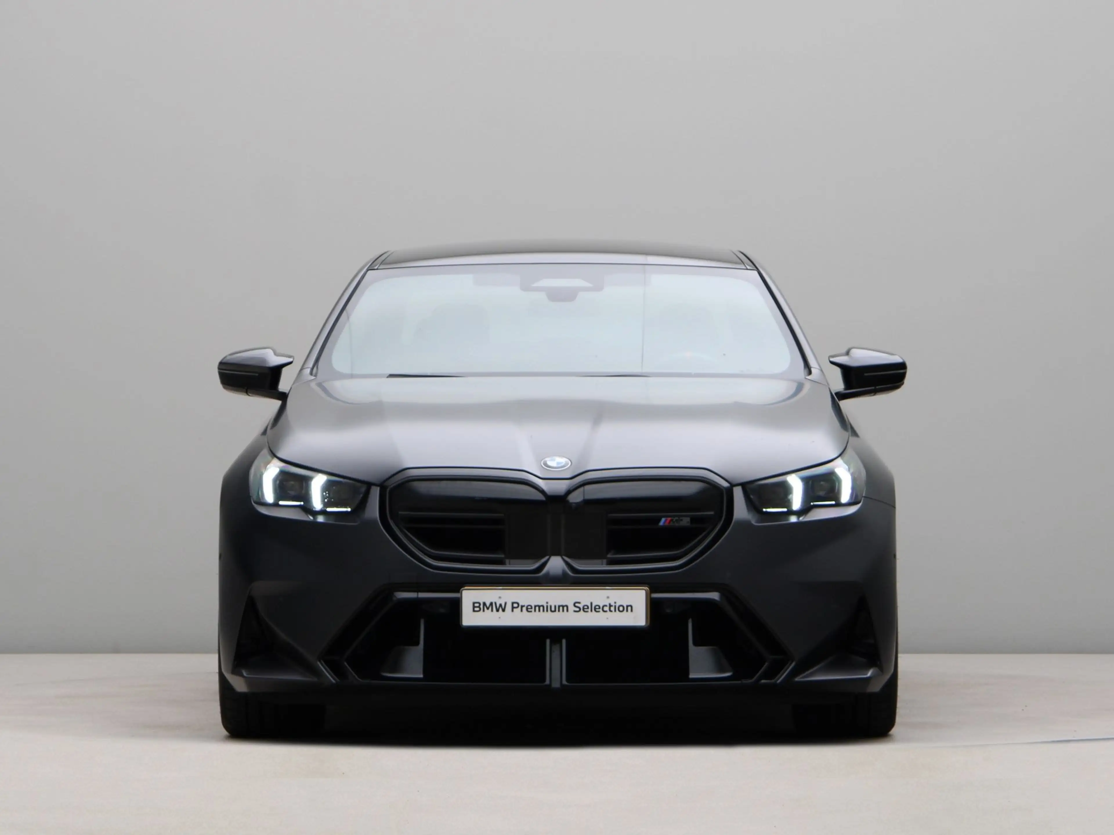 BMW M5 Sedan incl. alarmklasse 5 & milltek uitlaatsysteem — photo 6