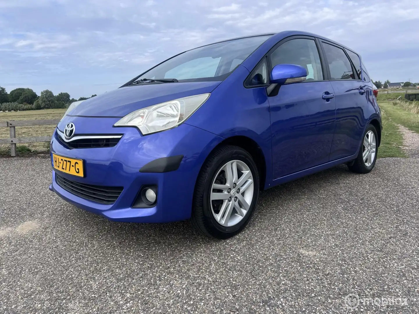 Toyota Verso-S 1.3 VVT-i Aspiration Blauw - 1