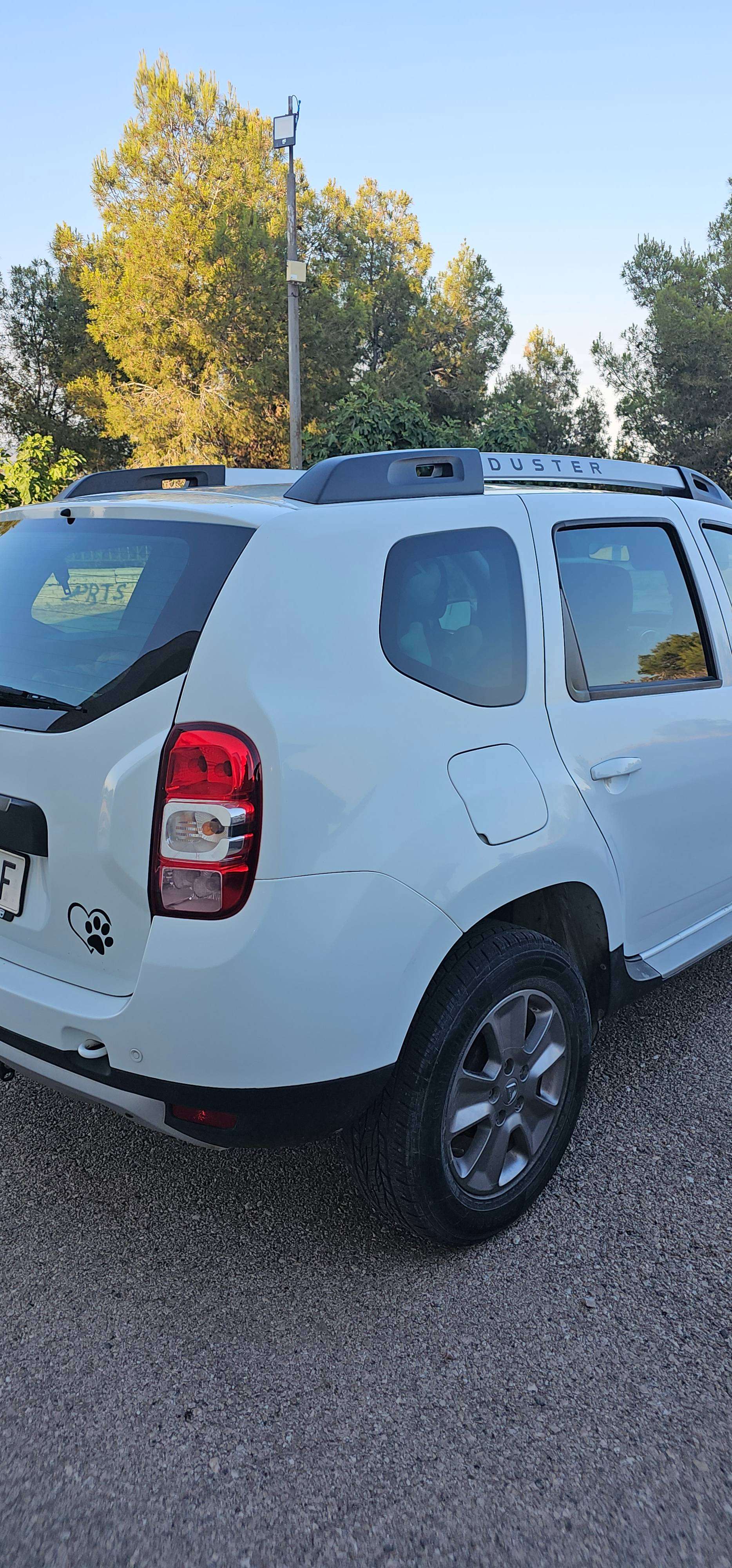 Dacia Duster Duster 1.5dCi Laureate 4x2 110 Laureate - foto 1
