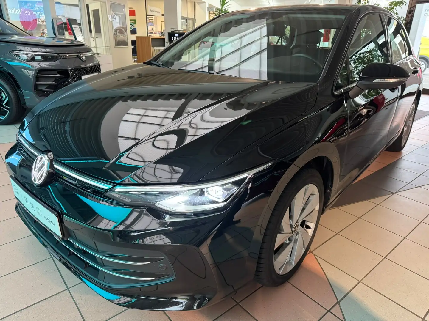 Volkswagen Golf VIII 1.5 TSI Style+ Matrix+AHK+ACC+App Noir - 2