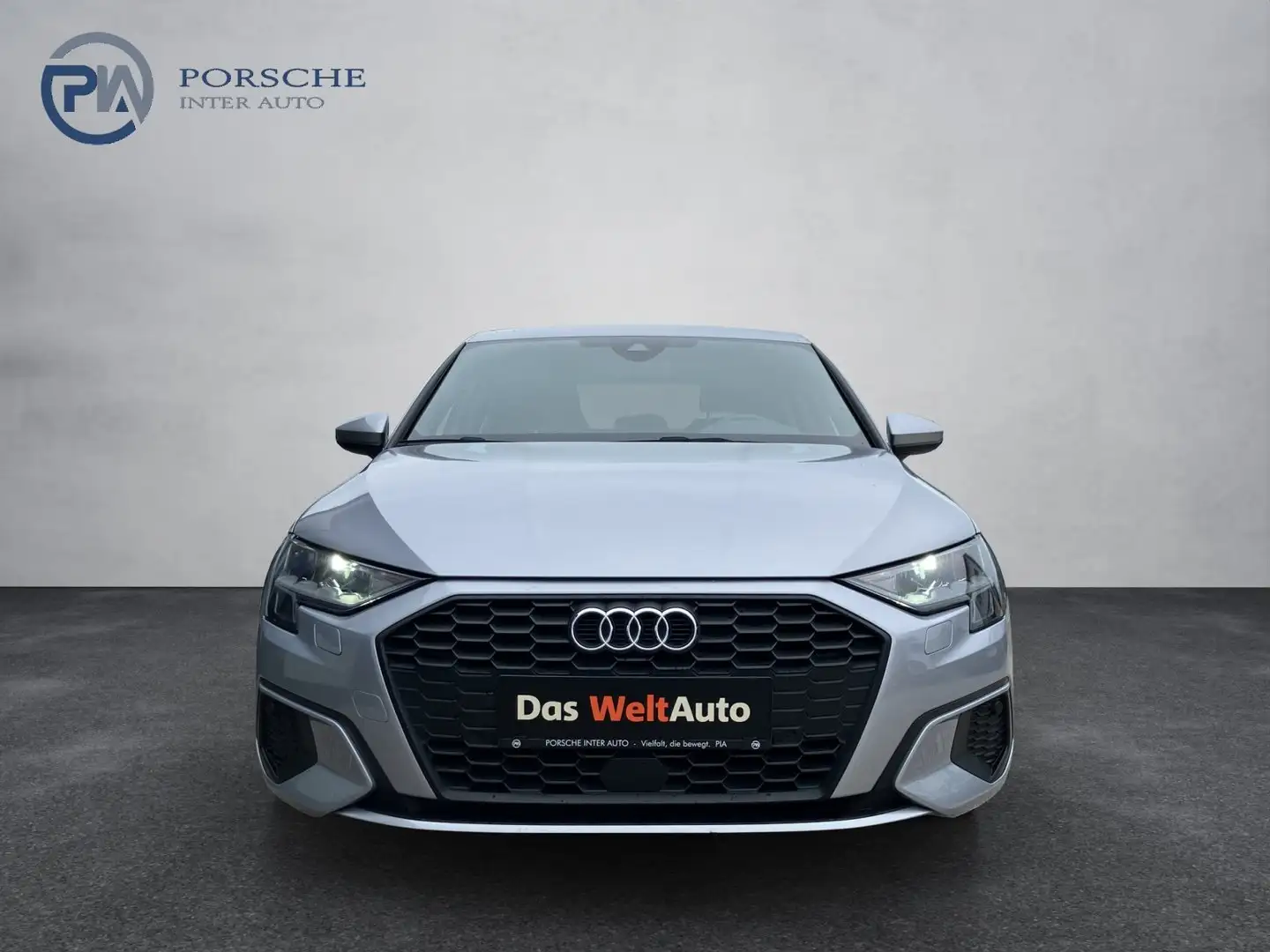 Audi A3 35 TDI Silber - 2