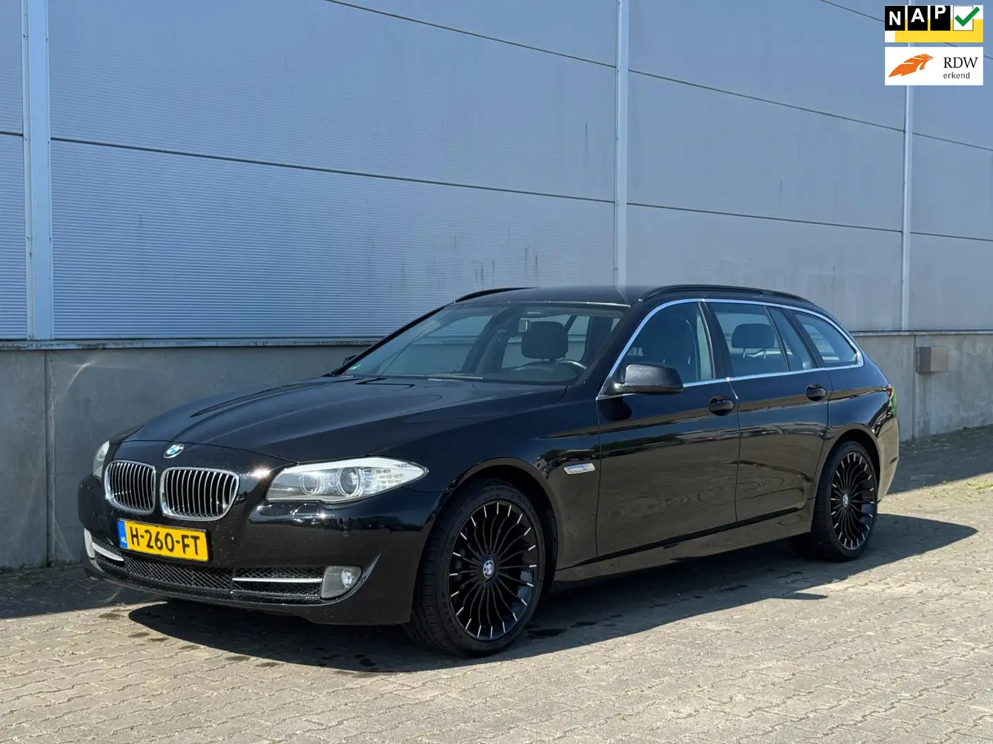 BMW 530 5-serie Touring 530d High Ex CLIMA|NAVI|CRUISE|LEE Zwart - 1