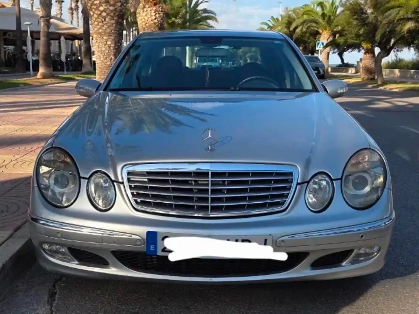 Mercedes-Benz E 270 E Familiar 270 CDI Elegance Elegance Plateado - 2