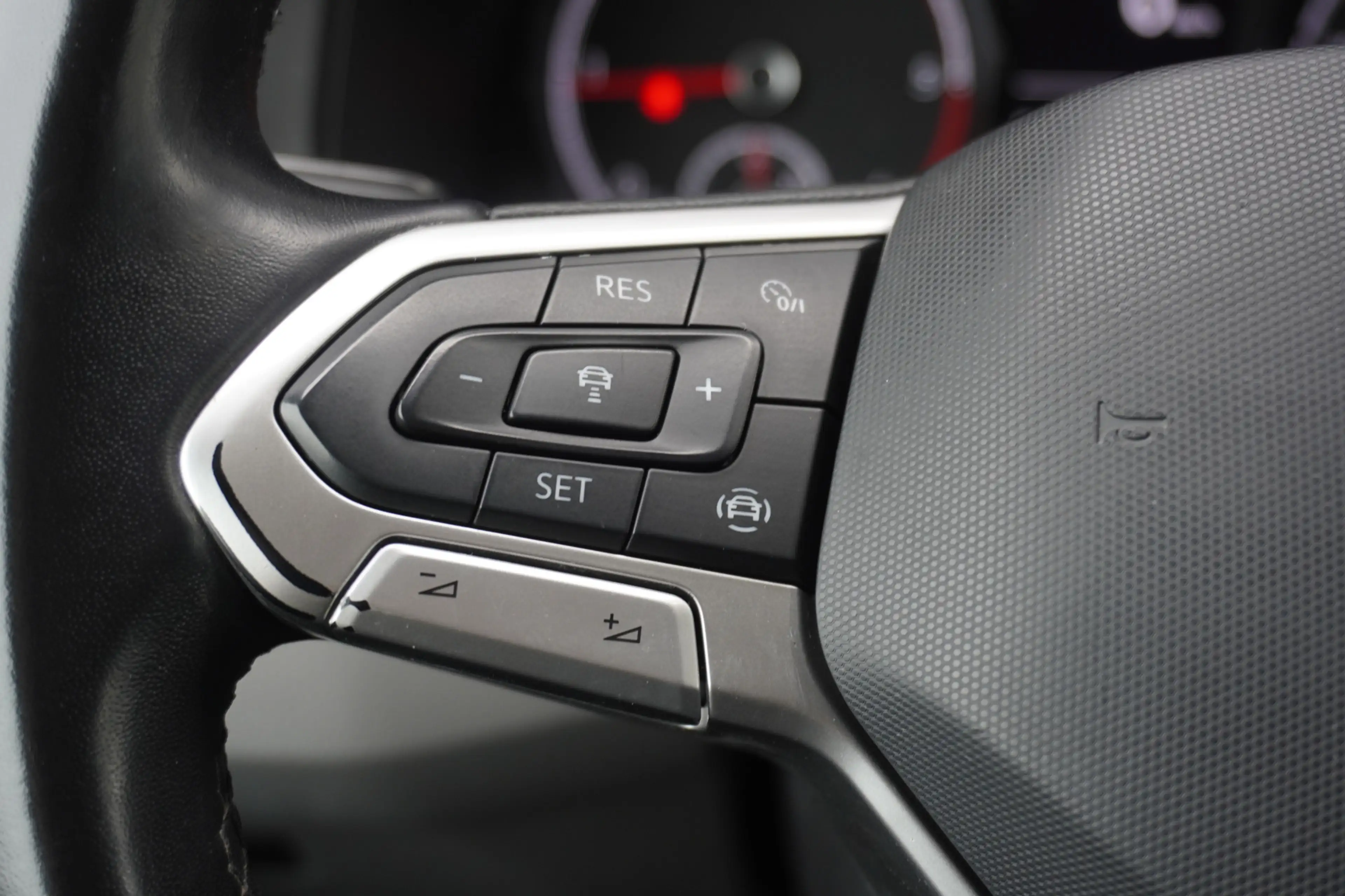 Volkswagen T6.1 Transporter 110pk L2H1 Navigatie Achterdeuren Apple carplay LE — photo 15