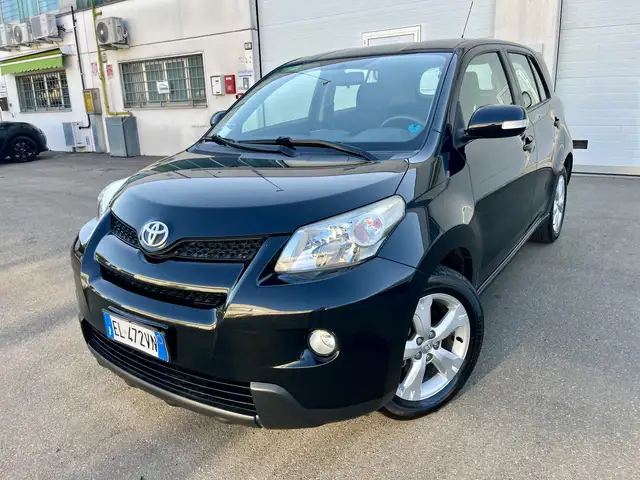 Toyota Urban Cruiser 1.4 d-4d 4x4 Neopatentati