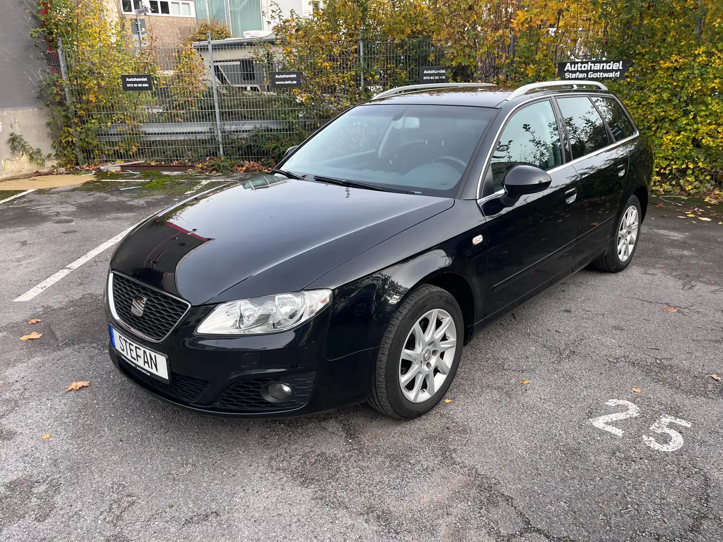 SEAT Exeo 2.0 TDI Carplay, Navi, PDC,Klima,Sitzheizg, Tüv Schwarz - 1
