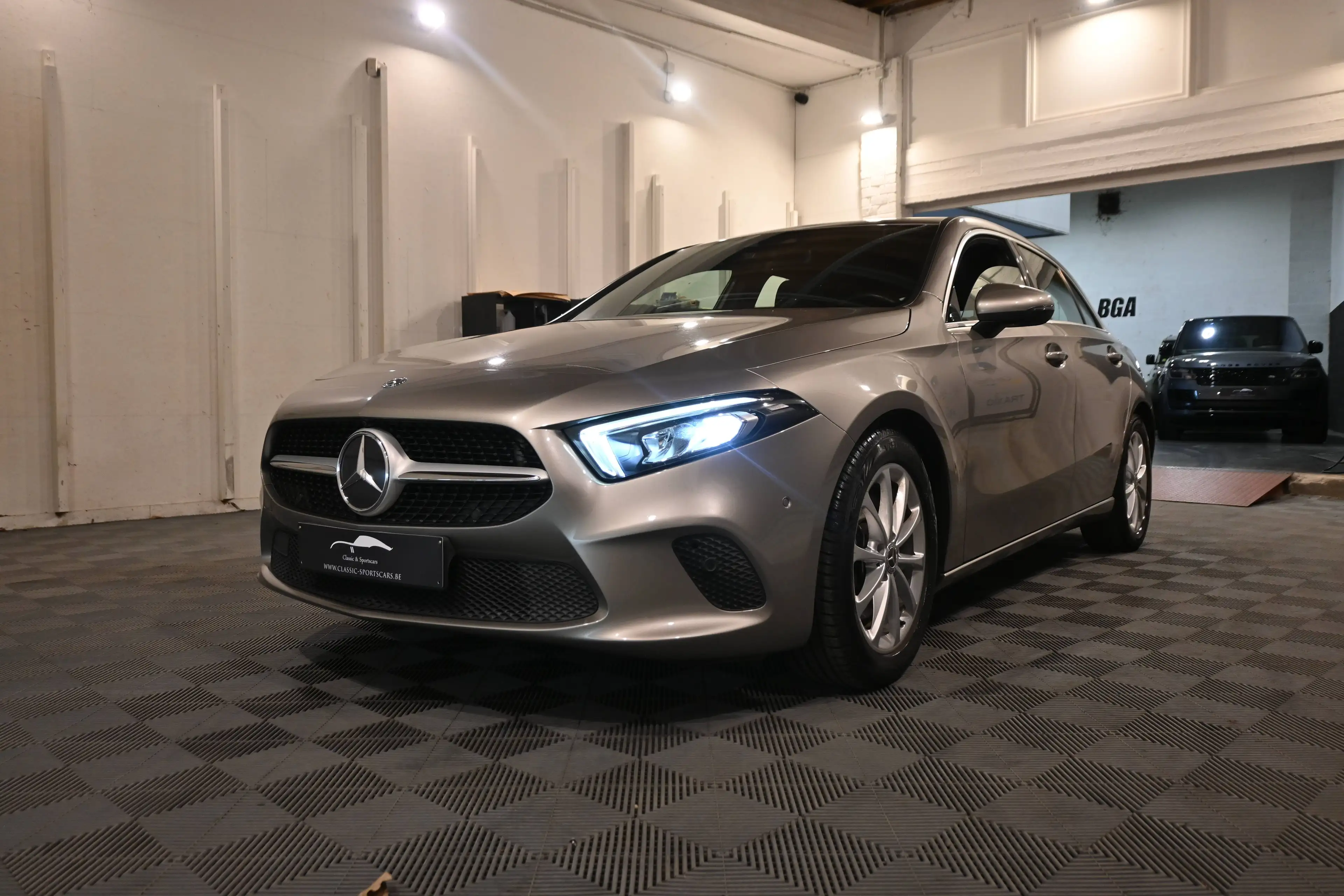 Mercedes-Benz A 220 A 220 EURO 6d /  ESSENCE / AUTO / CARPLAY / CUIR / GPS NAVI / CRUISE / PDC !! — photo 4