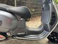 Vespa GTS Super Sport 300 Super Sport 300 mat grijs rood Szürke - thumbnail 6