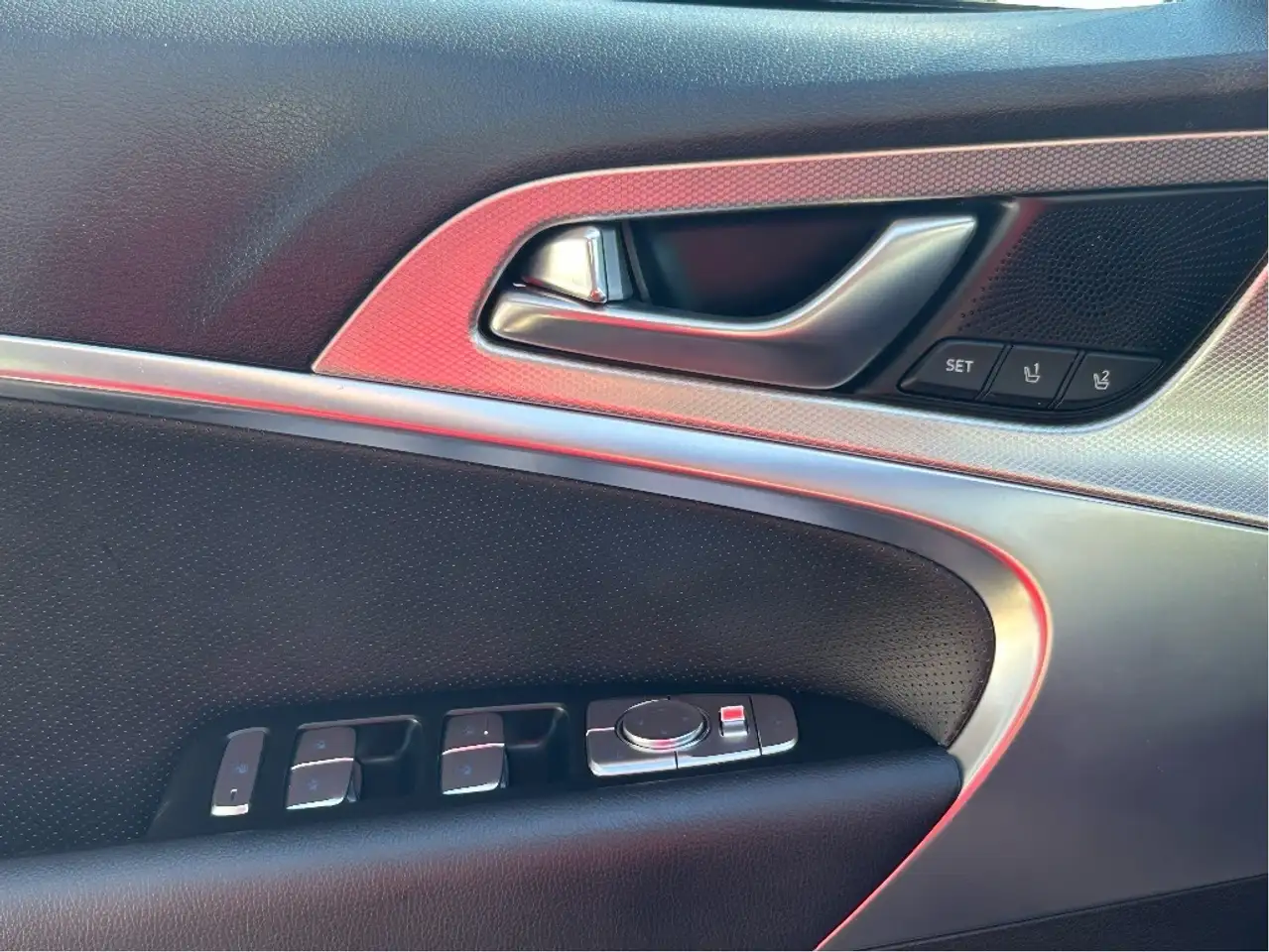 Genesis G70 снимка Genesis G70