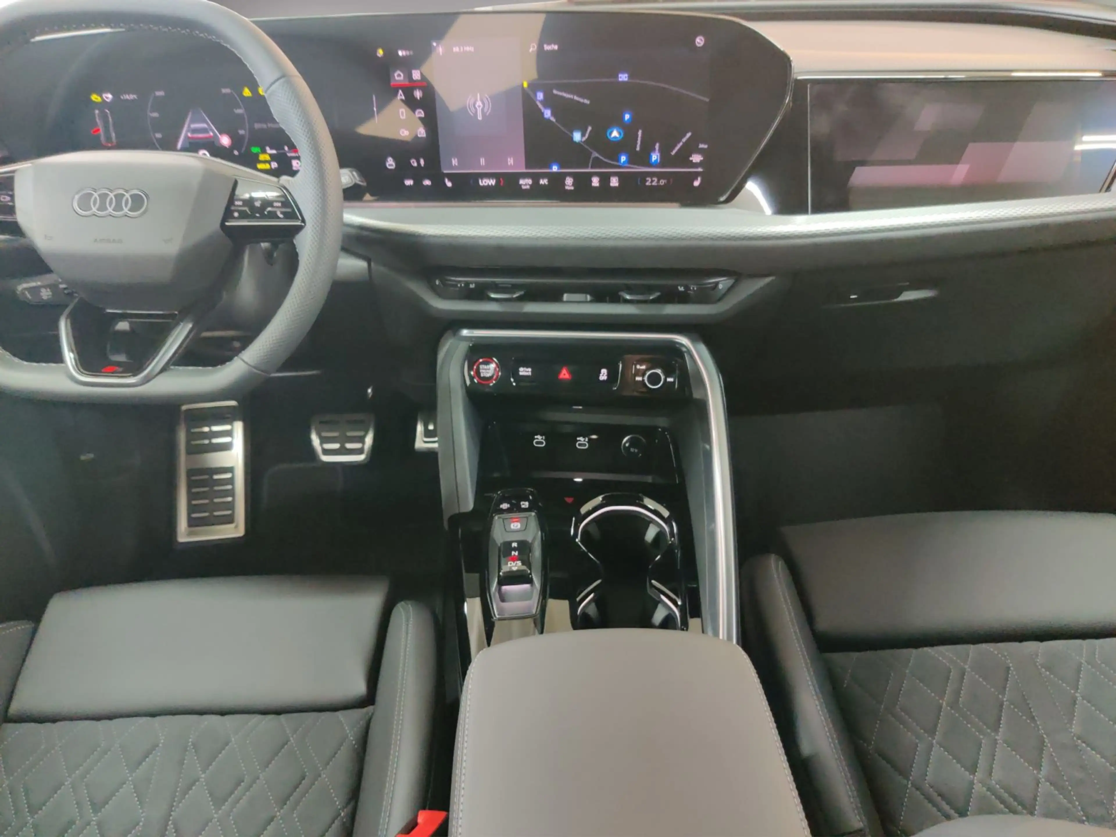 Audi Q5 S line TDI qu. AHK/Tech plus/Volllack/360° — photo 11