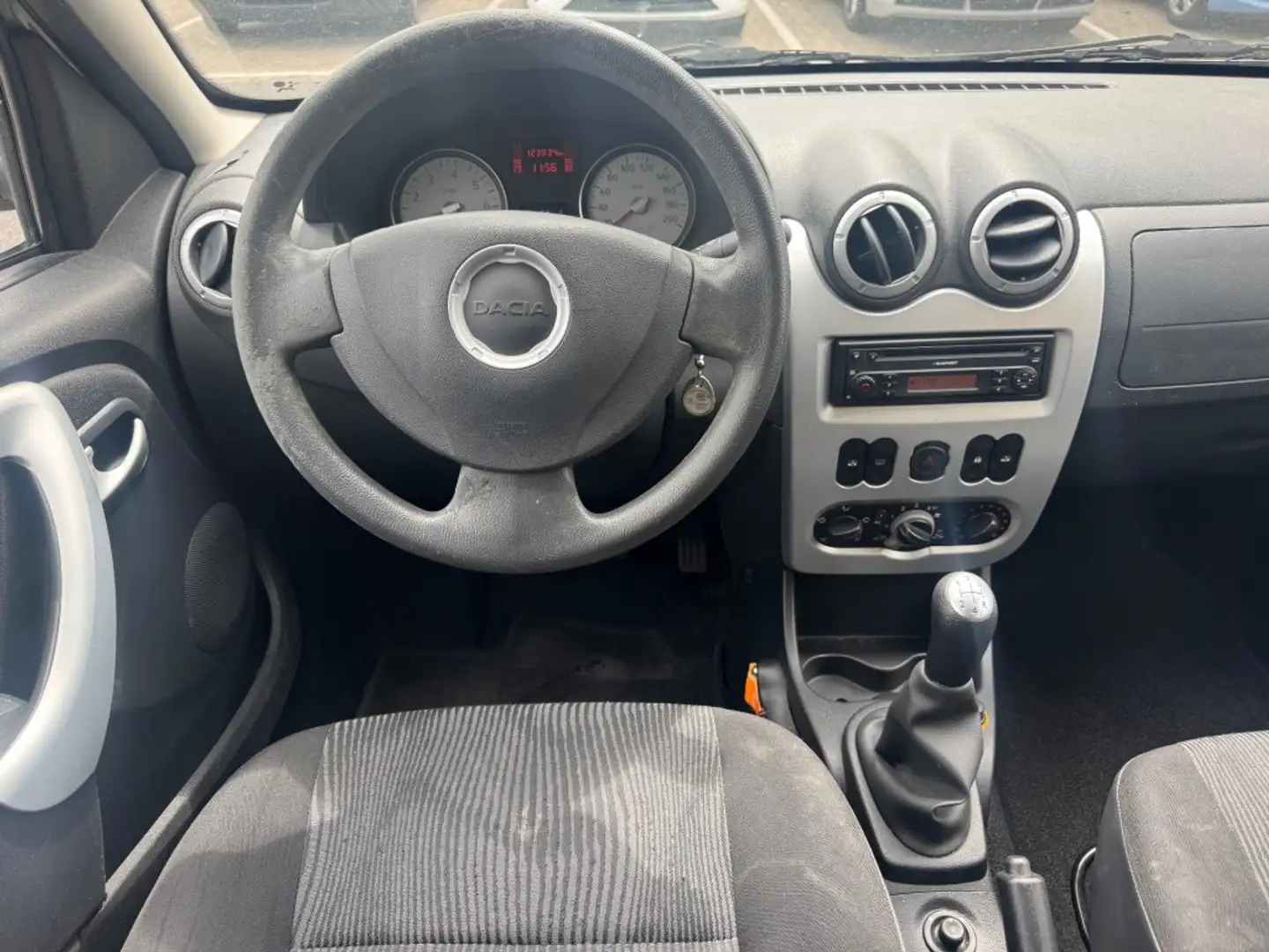 Dacia Sandero 1.2 Laureate 5DRS AIRCO NAP 2DE EIG. APK 3-2026 RI Grijs - 2