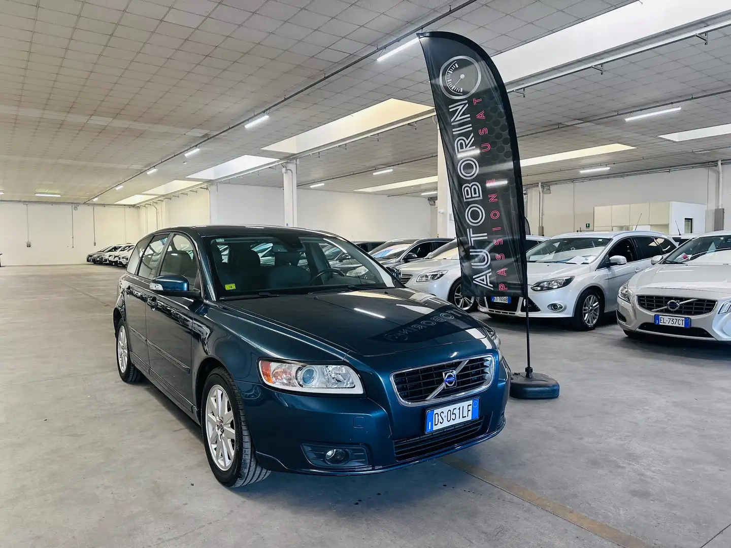 Volvo V50 V50 2.0d R-design Blauw - 1