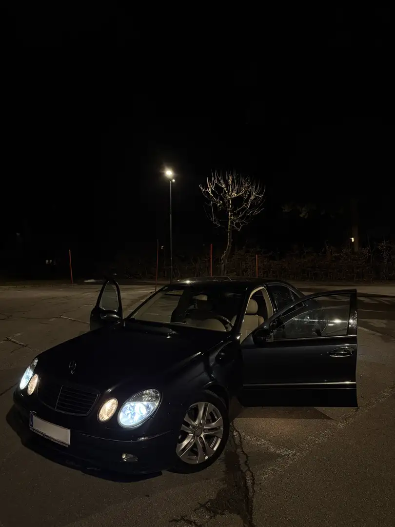 Mercedes-Benz E 270 CDI Avantgarde Blau - 2