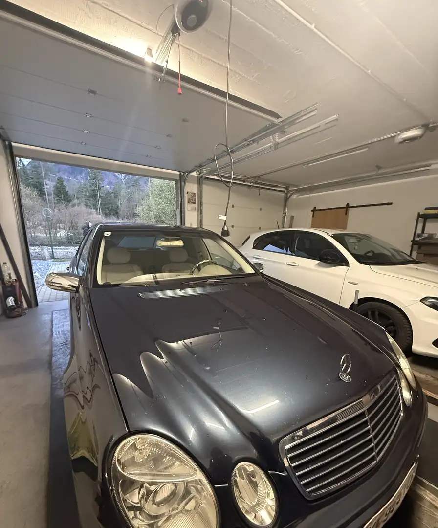 Mercedes-Benz E 270 CDI Avantgarde Blau - 1