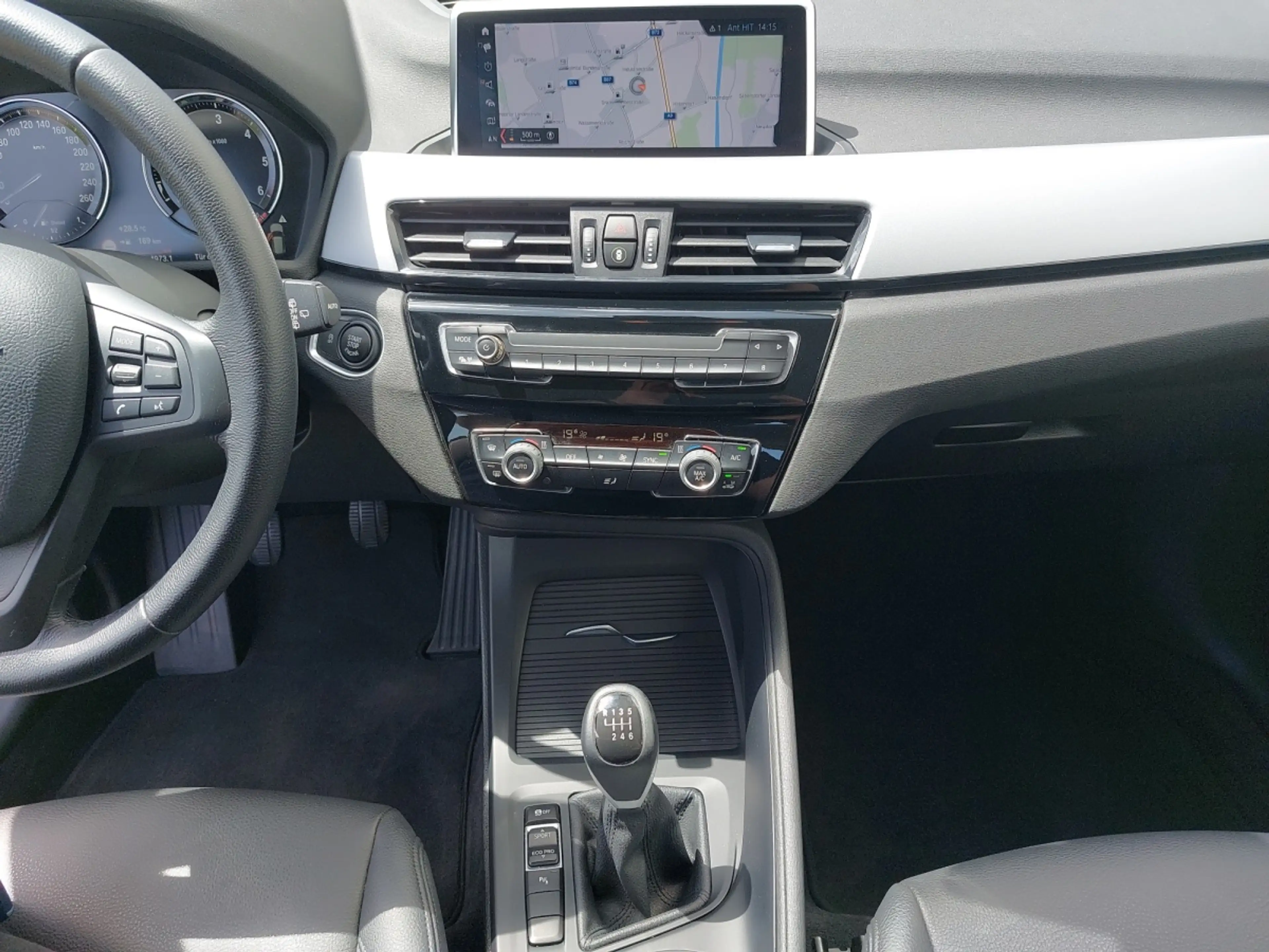 BMW X1 sDrive 16d Advantage — photo 8
