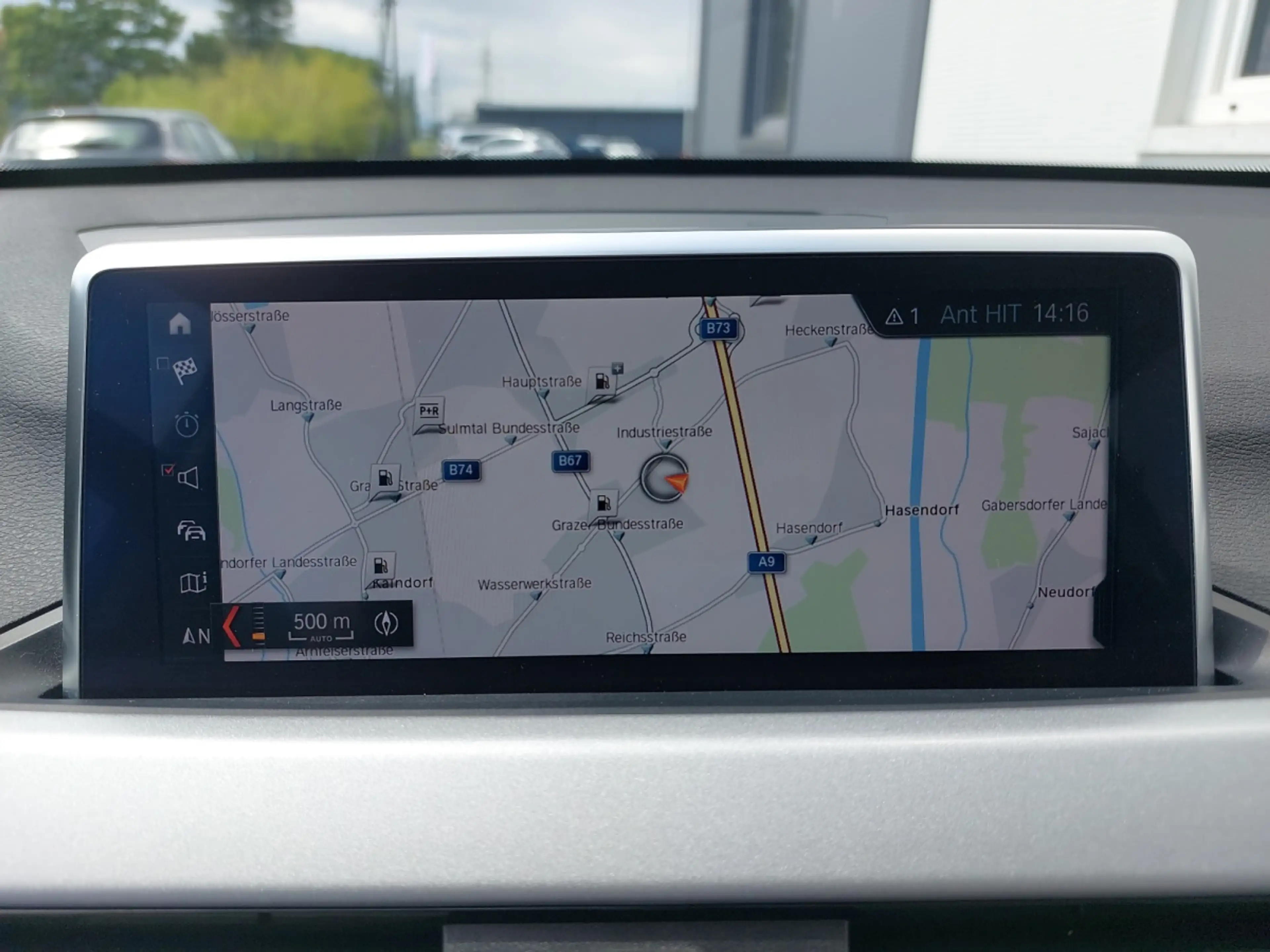 BMW X1 sDrive 16d Advantage — photo 9