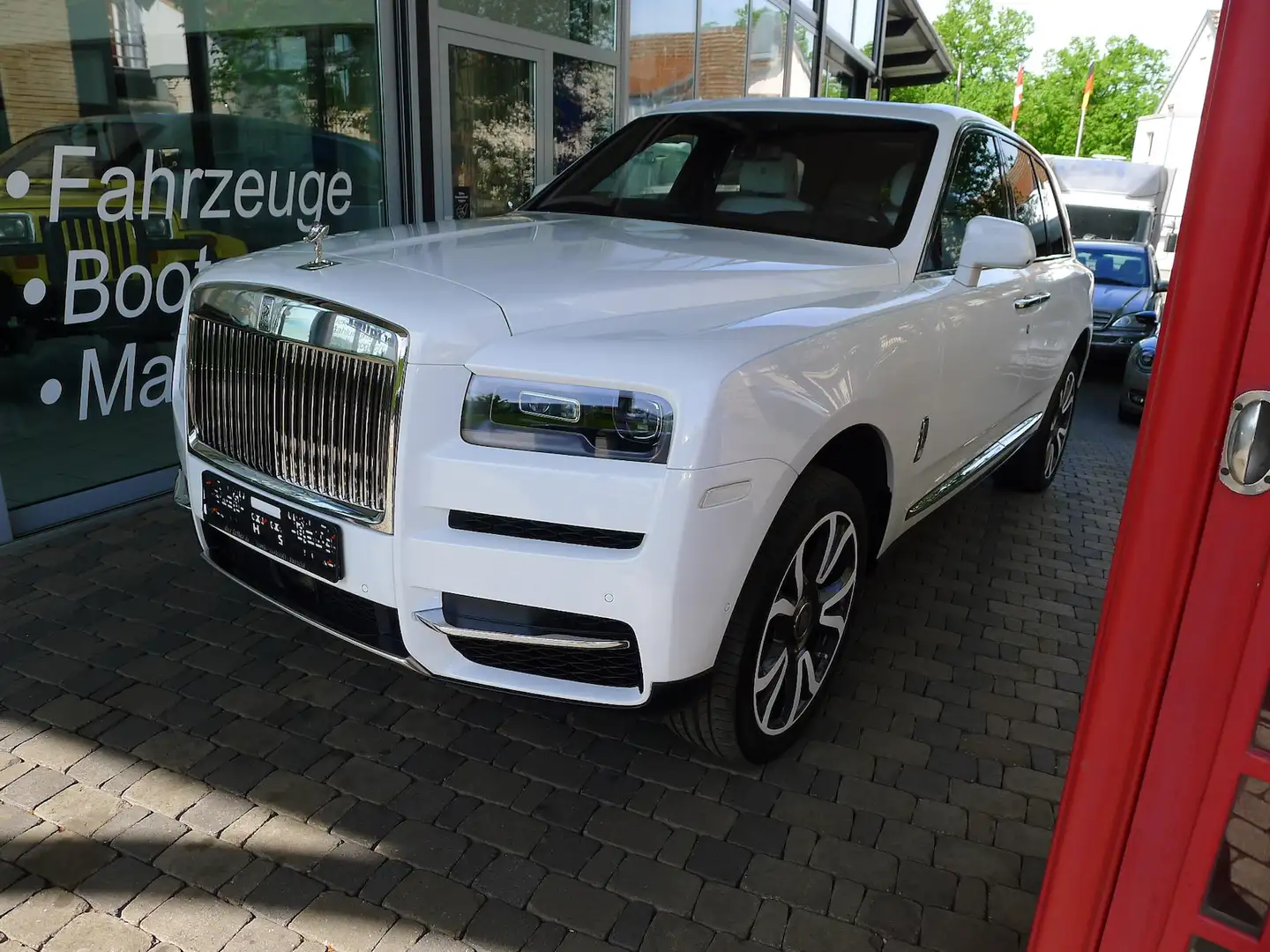Rolls-Royce Cullinan 1.Hand deutsche Auslieferung Neuzustand Blanc - 2
