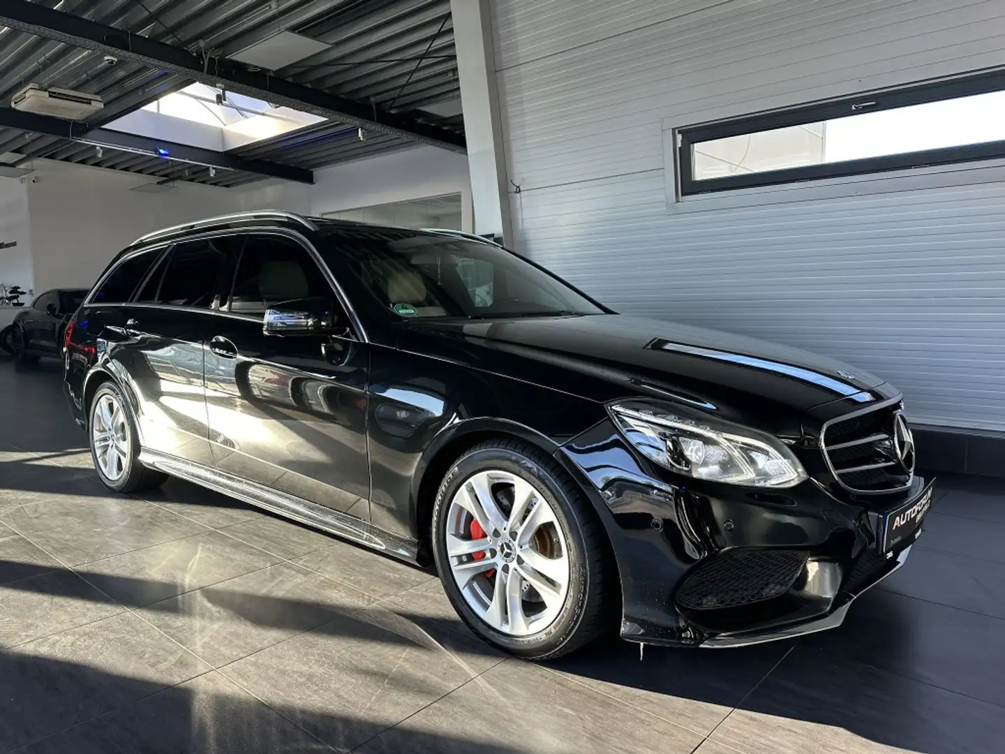 Mercedes-Benz E 350 T BlueTEC 4M AMG|Pano|AHK|LED|Leder|Kamera Schwarz - 1