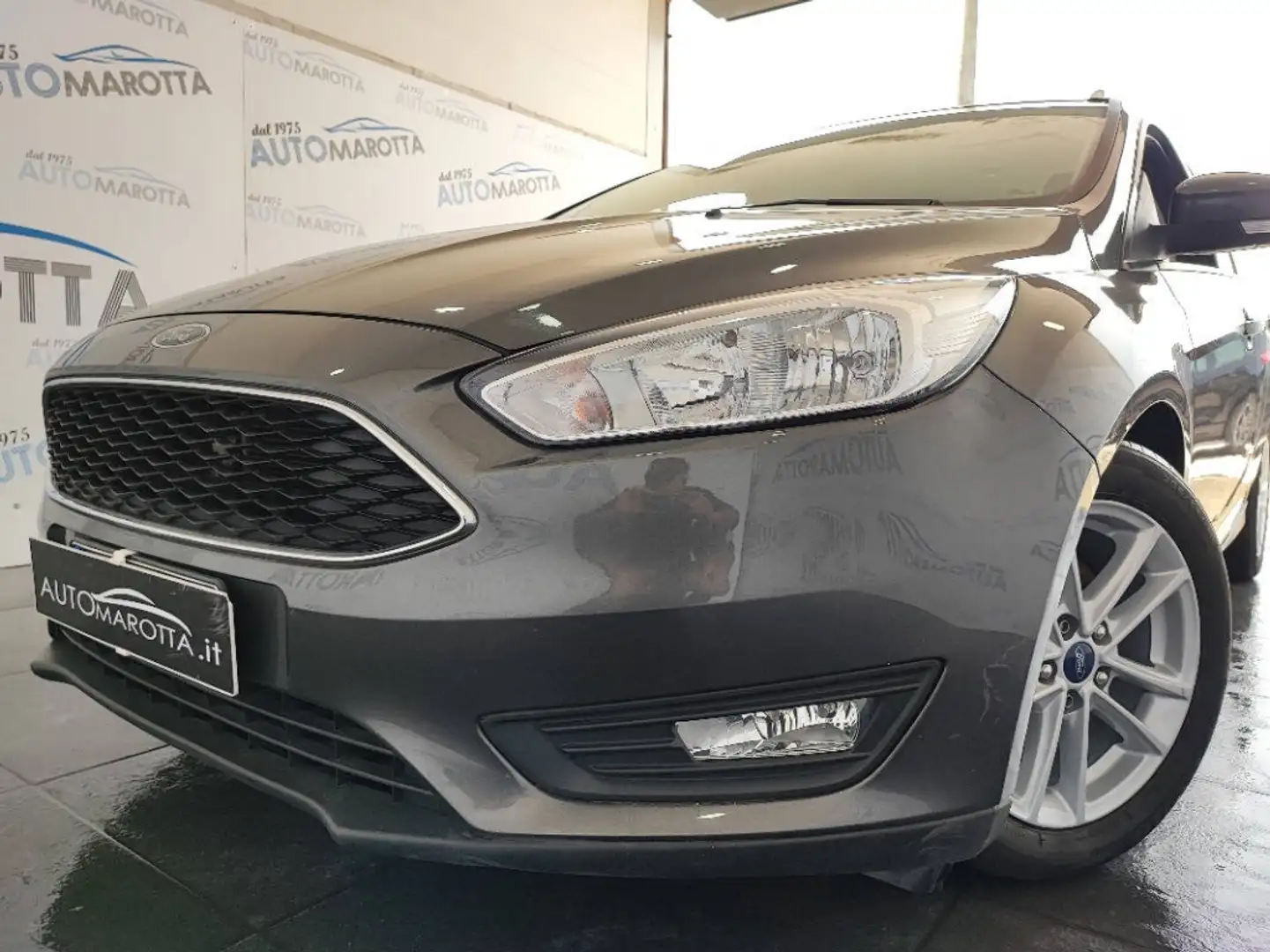 Ford Focus SW 1.5 tdci Titanium Business s&s 120cv powe Grigio - 2