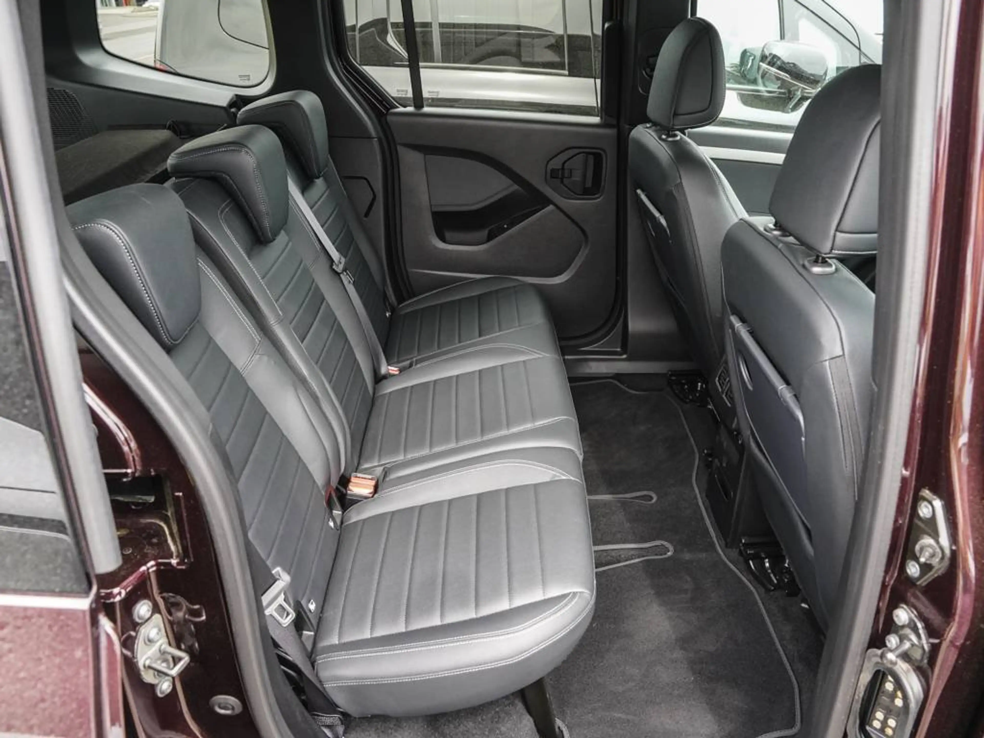 Mercedes-Benz T-Class T 180 d Progressive LED Kamera KEYLESS-GO AHK 7G — photo 9