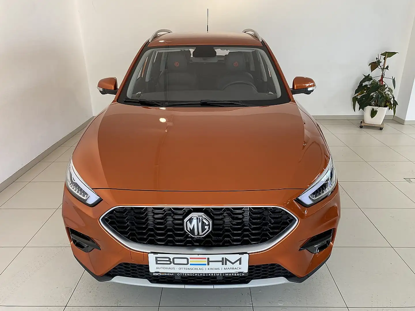 MG ZS **19.490,-  Luxury-Ausstattung  4Zylinder.106PS Orange - 2