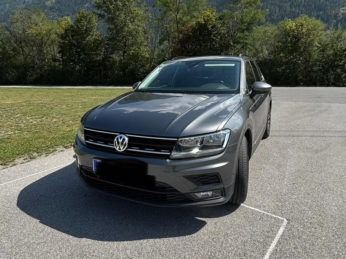 Volkswagen Tiguan Tiguan 1,4 TSI Comfortline Comfortline Grau - 2